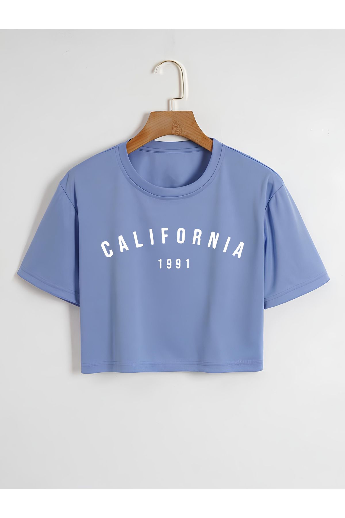Ginevra Kadın Oversize Bisiklet Yaka California Baskılı Crop T-shirt