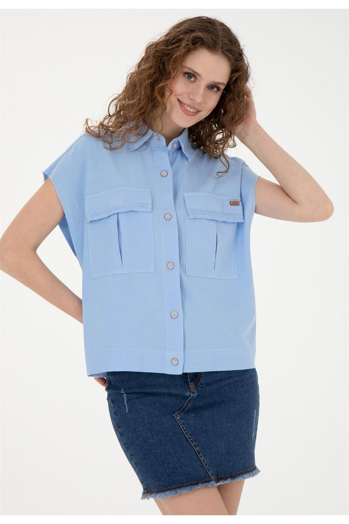 U.S. Polo Assn. Comfort Fit Gömlek Yaka Düz Mavi Kadın Gömlek CARISMA023Y.