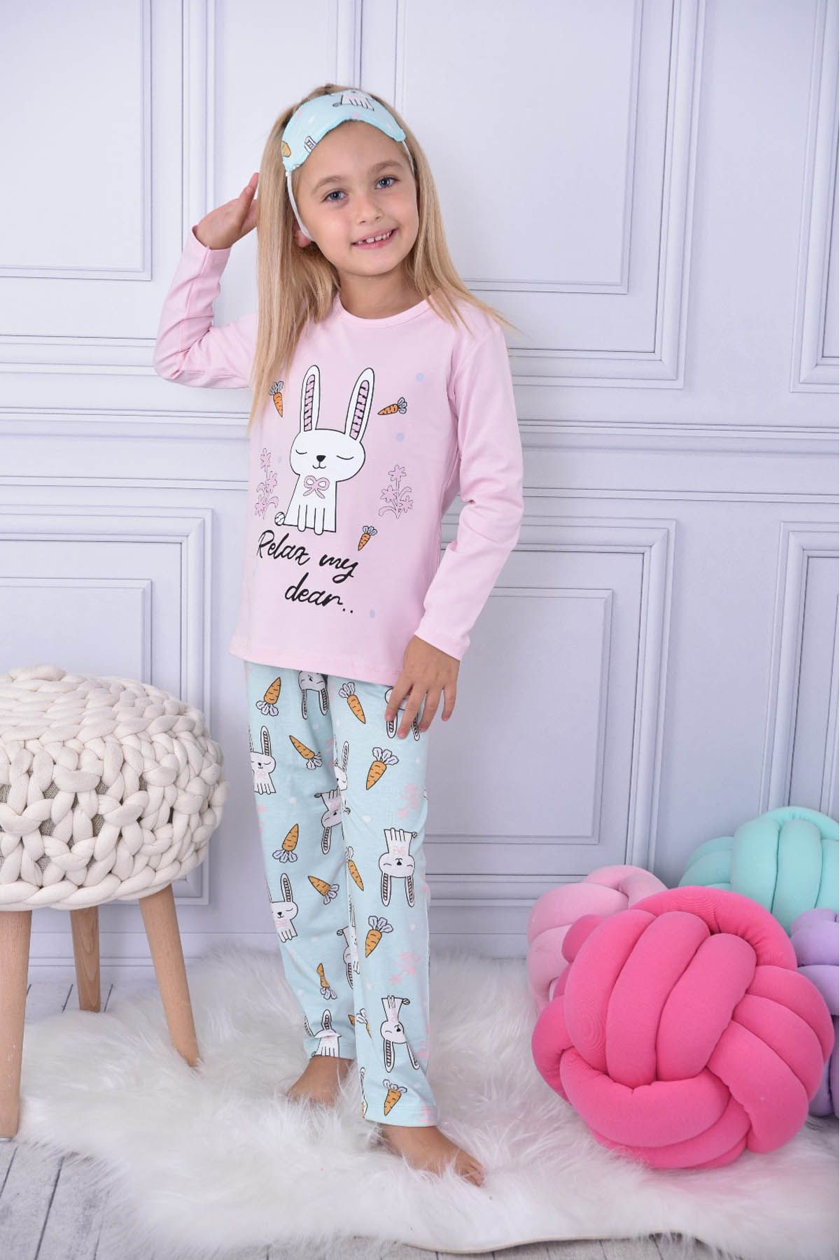 Cansın Mini Pembe Tavşan Baskılı Havuçlu Kız Çocuk Pijama Takımı 17022