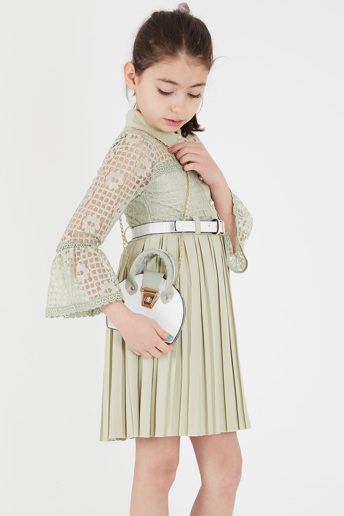 Cansın Mini Yeşil Dantel Işlemeli Pileli Çanta Ve Kemerli Kız Elbise 15111