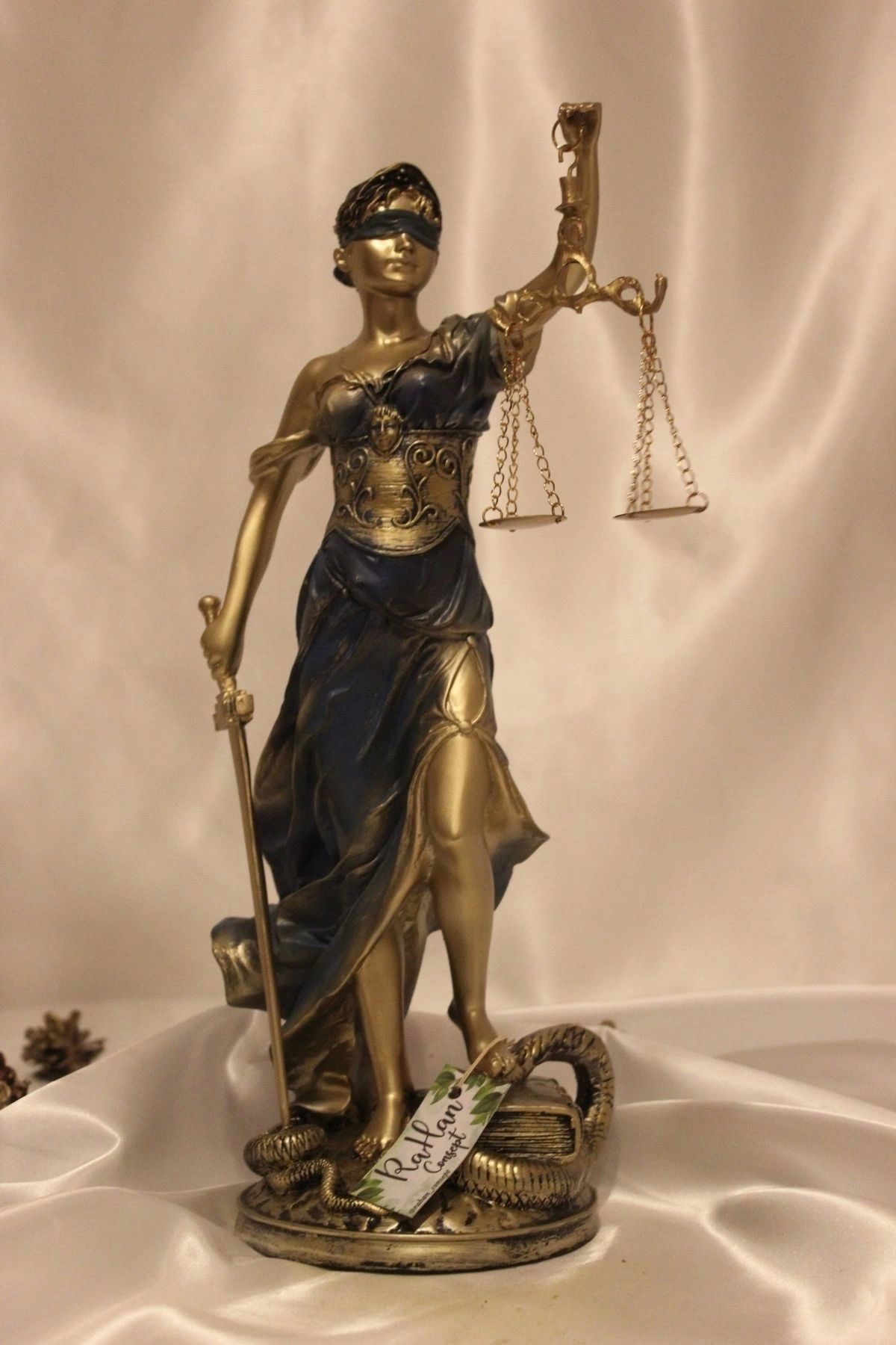 RaHan Avukat Adalet Kadın Heykeli Themis Terazi Dekoratif