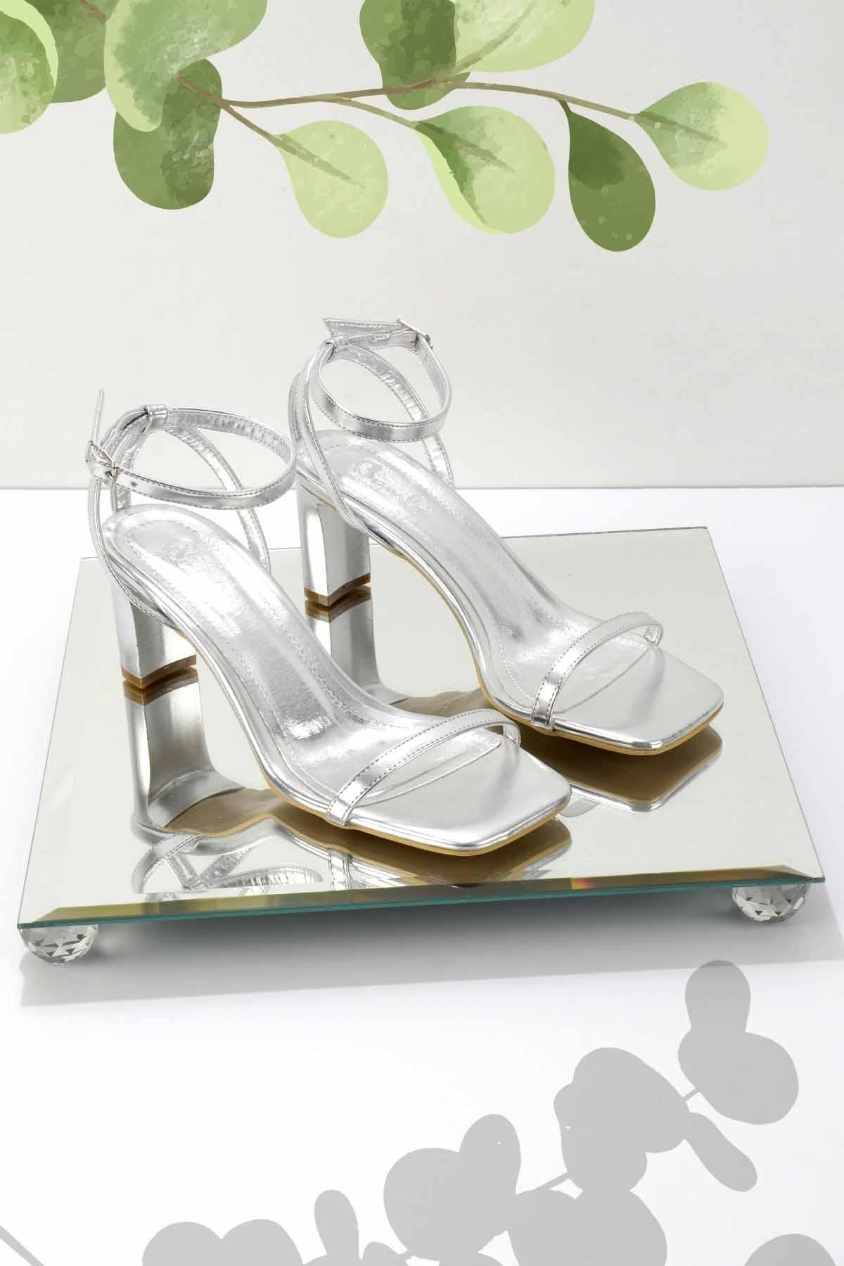 Bambi Metalik Lame Kadın Klasik Topuklu Ayakkabı K05215804109
