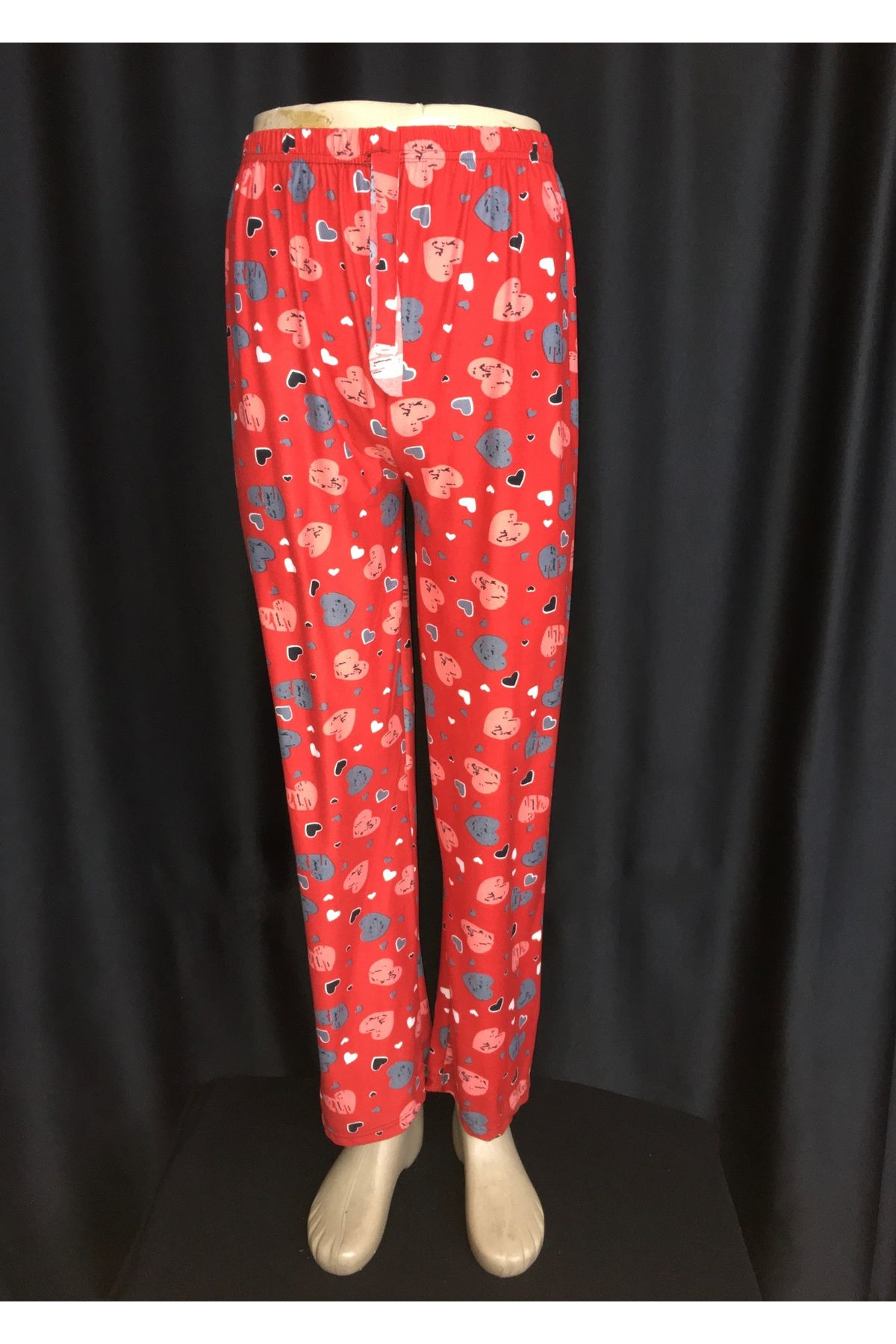 Ece Kadın Kırmızı Kalpli Desenli Cepsiz Süet Kumaş Pijama Alt Çorap Hediyeli