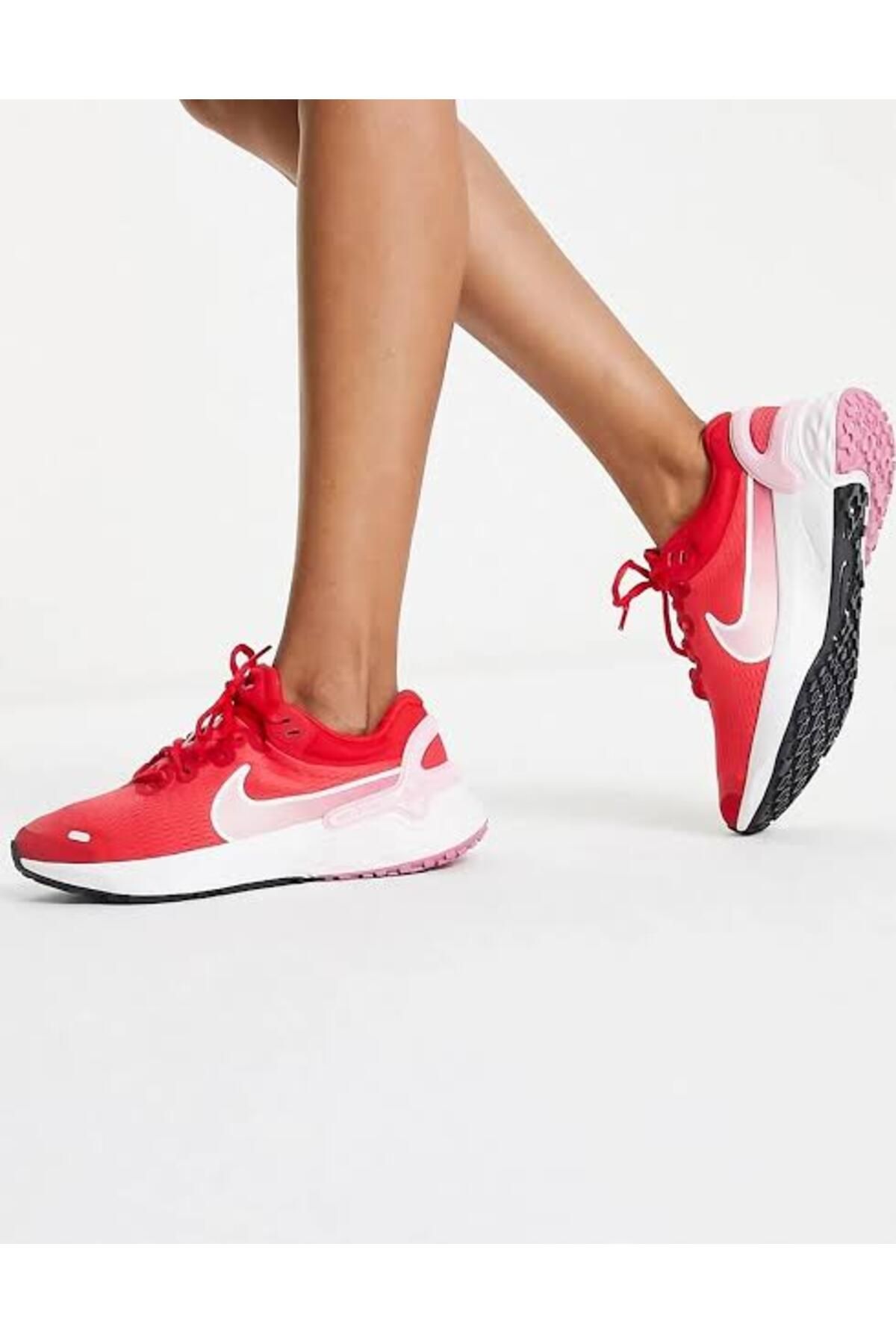 Nike Renew Run 3 Kadın Kırmızı Spor Ayakkabı