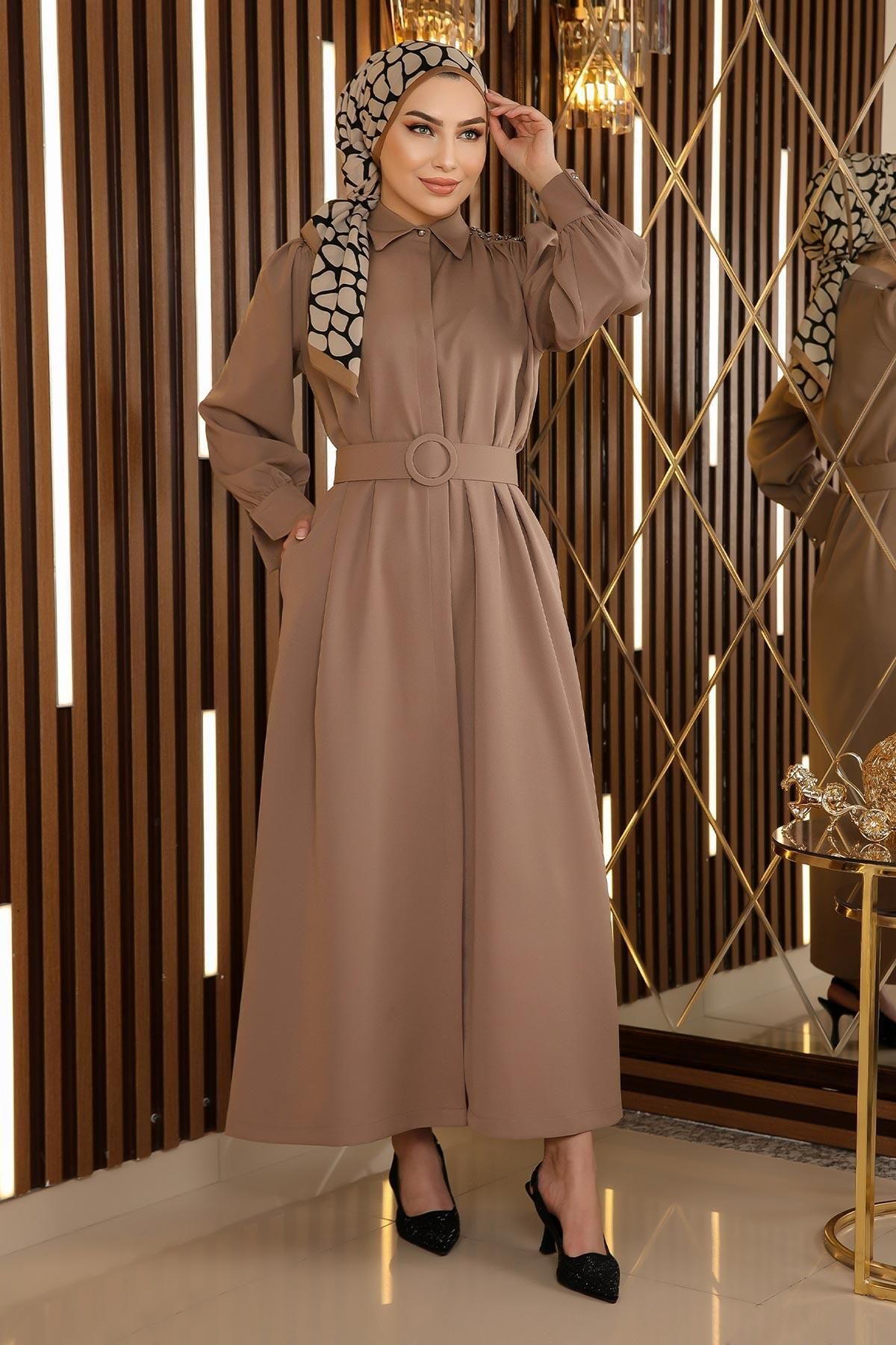 ModaMihram Taş Detaylı Kemerli Elbise Vizon 19115