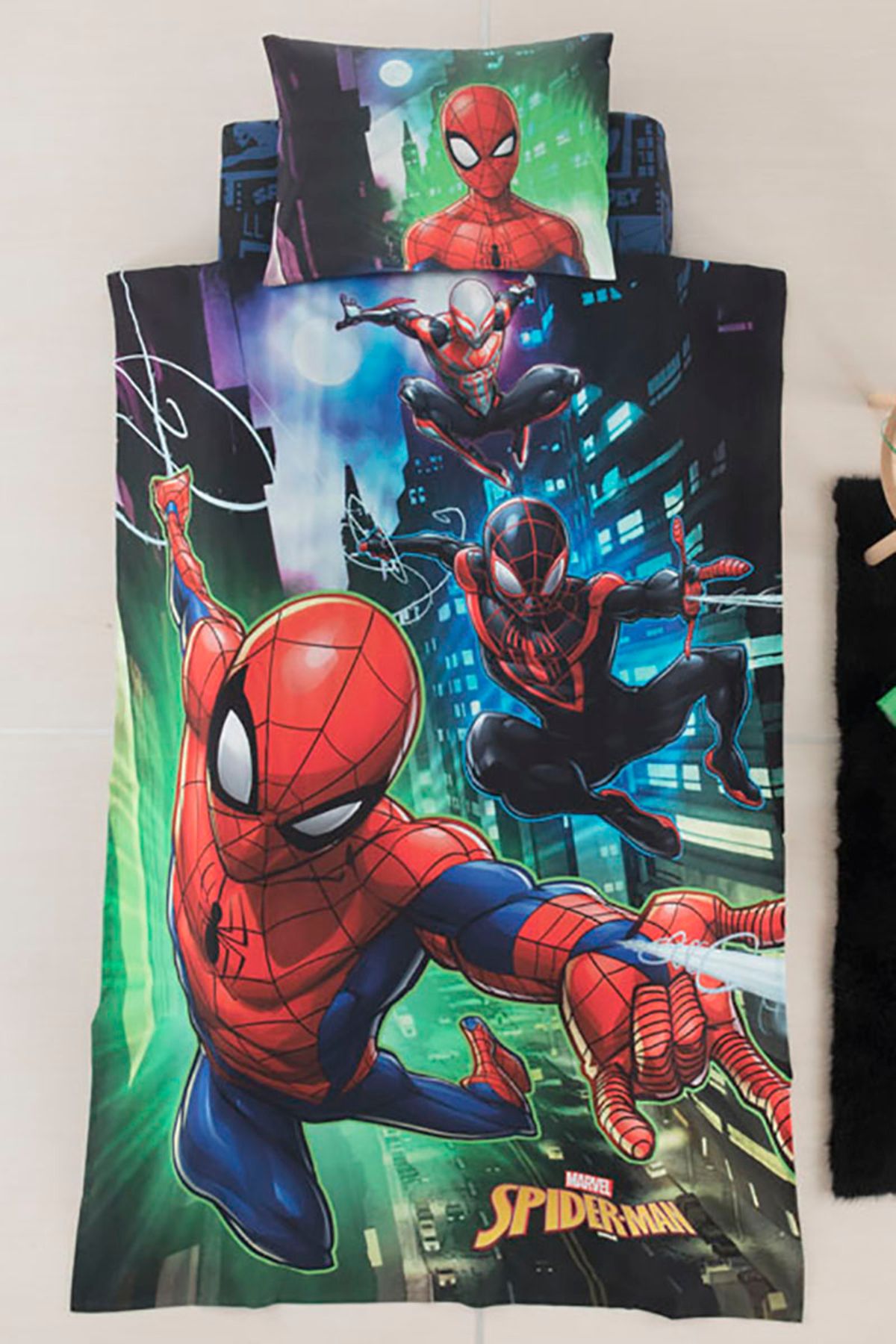 Özdilek Spiderman City Tek Kişilik Disney Lisanslı Çocuk Pike Takımı
