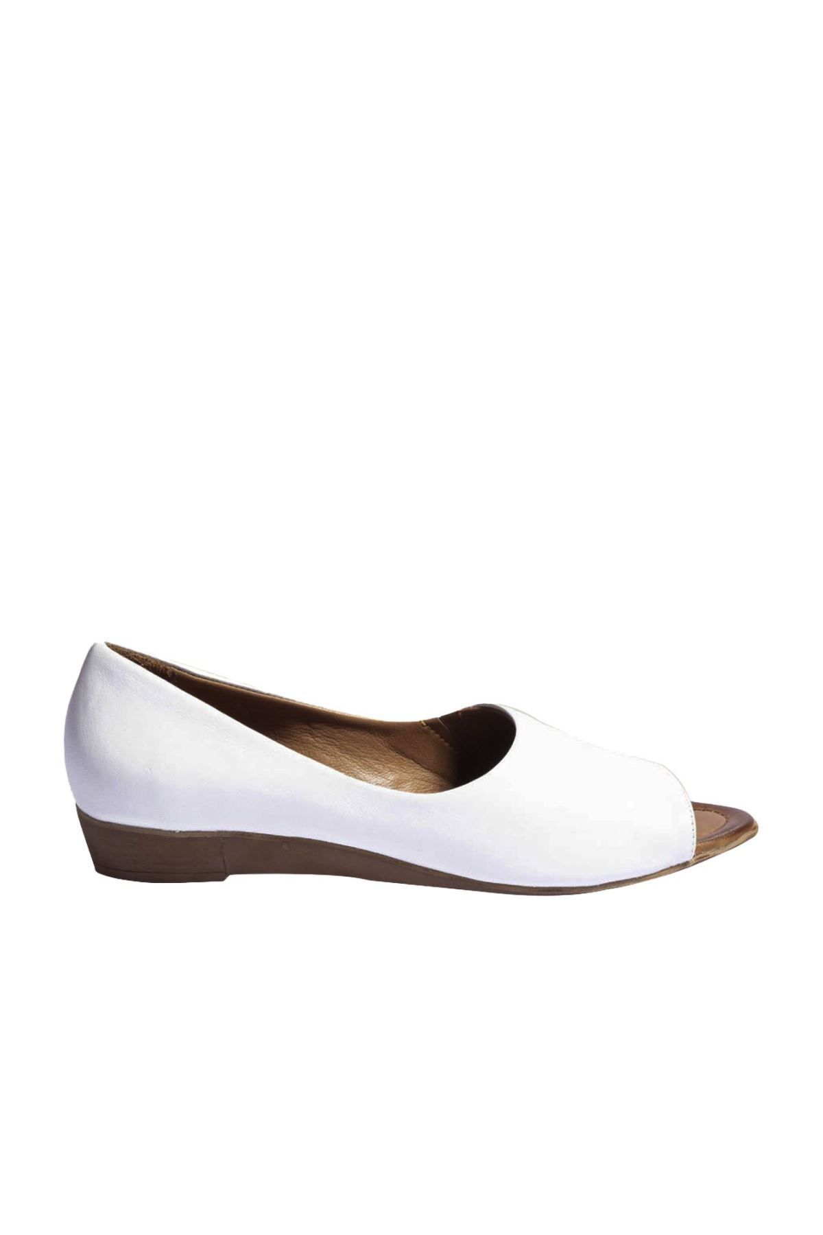 BUENO Shoes Beyaz Deri Kadın Dolgu Topuklu Sandalet