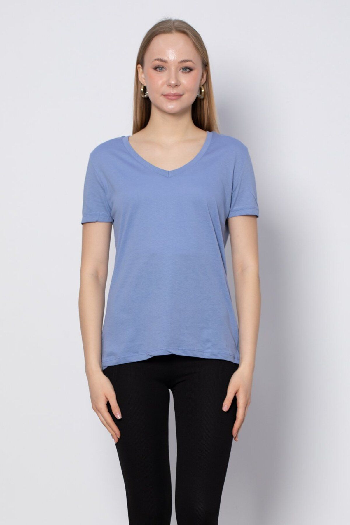 BARRELS AND OIL V Yaka Basic T-Shirt - Açık Mavi