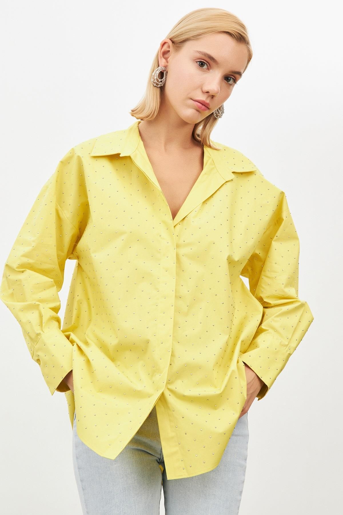 Setre Sarı Gömlek Yaka Uzun Kollu Taş Yapıştırma Detaylı Düğme Kapamalı Gömlek