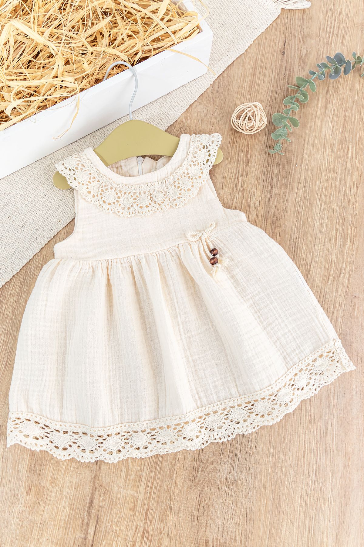 Babymod Dantelli Güpür Yakalı Yazlık Askılı Kız Bebek Elbise