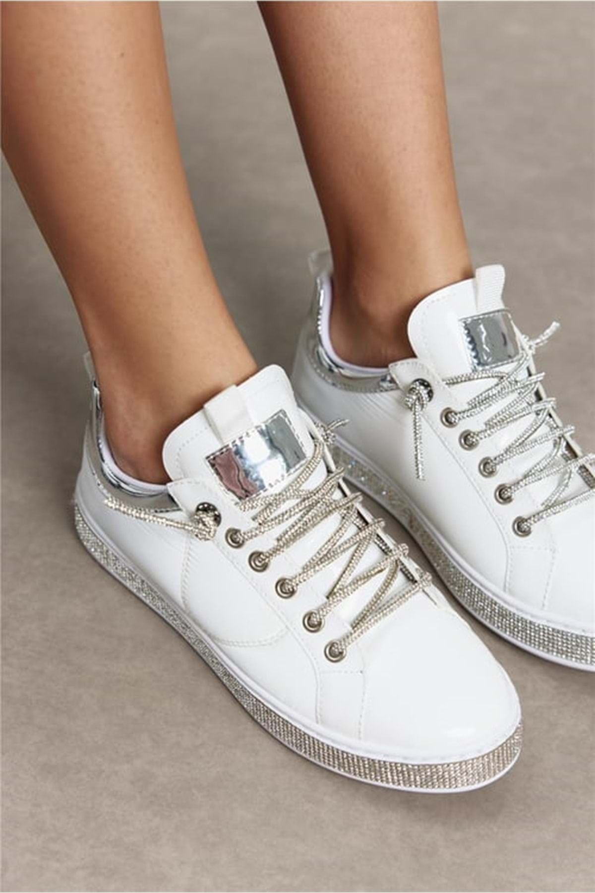 Kids Club Shoes Feles Tabanı Taş Şeritli Taşlı Bağcık Kadın Spor Ayakkabı BEYAZ