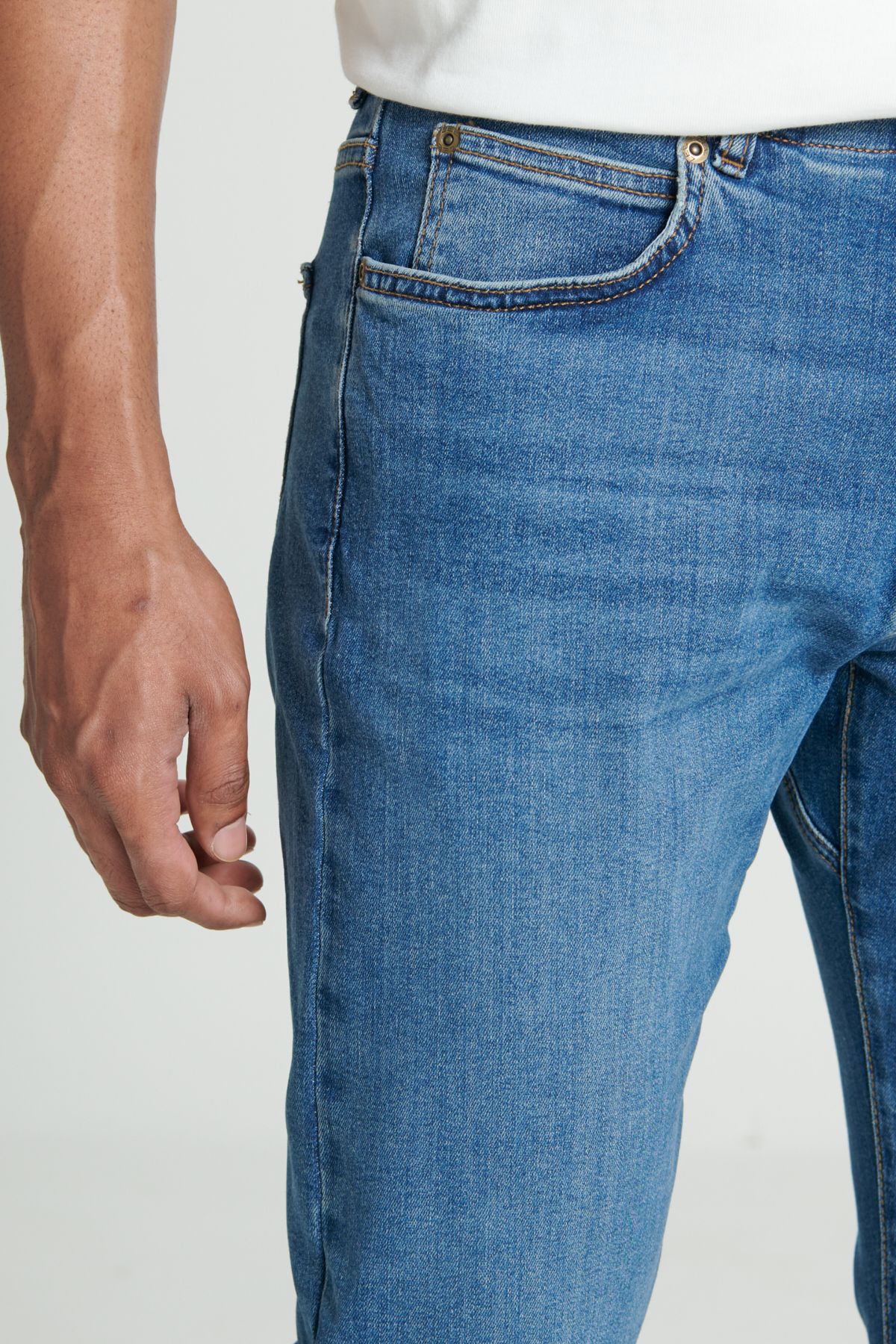Lee Slim Tapered Fit Dar Kesim Normal Bel Düz Paça Extreme Motion Mavi Esnek Jean Kot Pantolon
