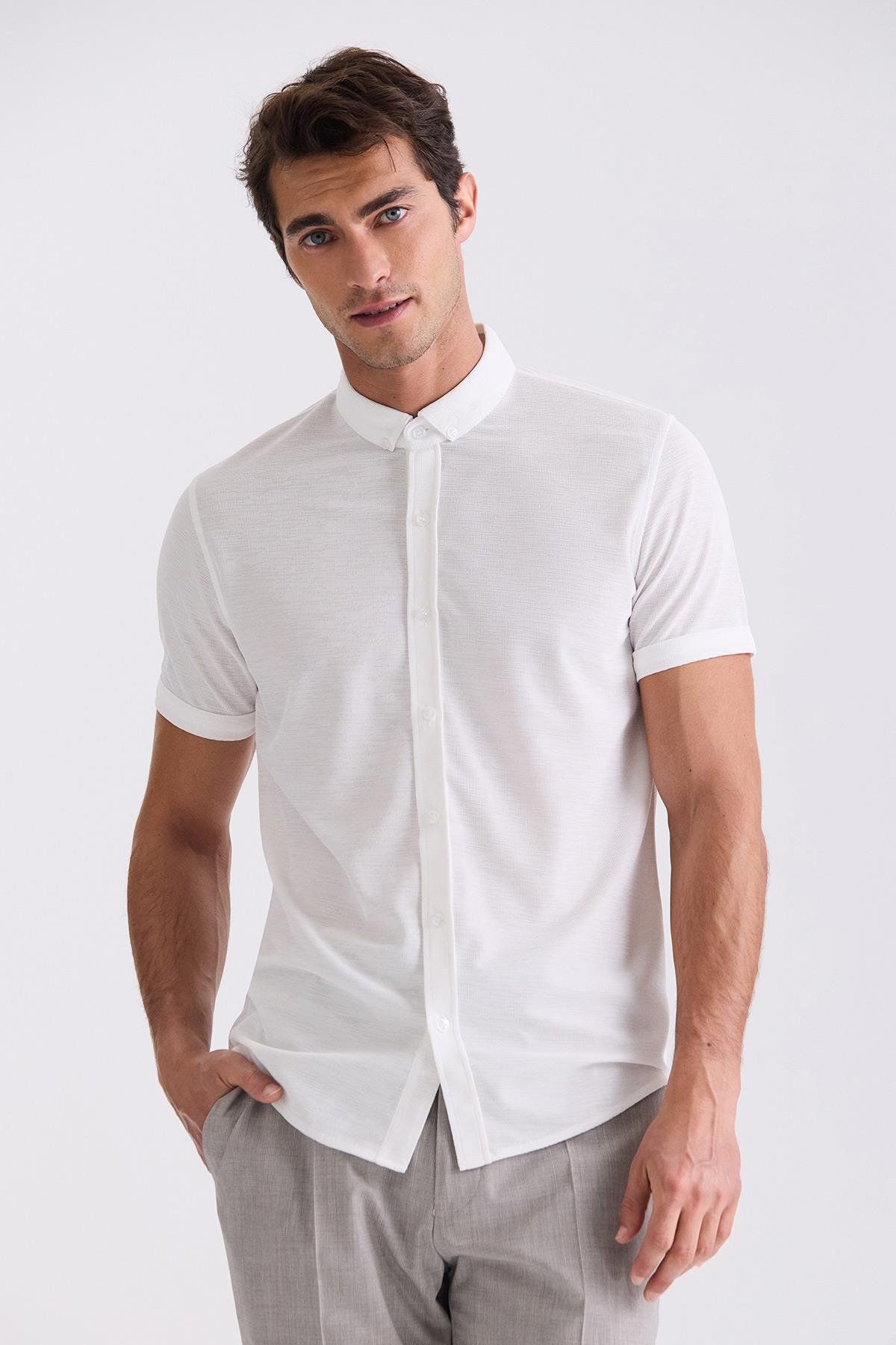 Jakamen Beyaz Slim Fit Gömlek Yaka Düğmeli T-Shirt