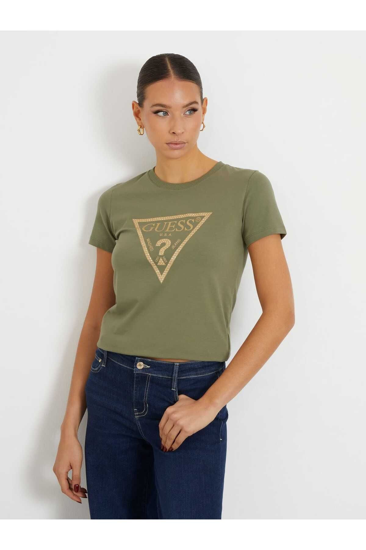 Guess Gold Triangle Kadın Regular Fit T-Shirt