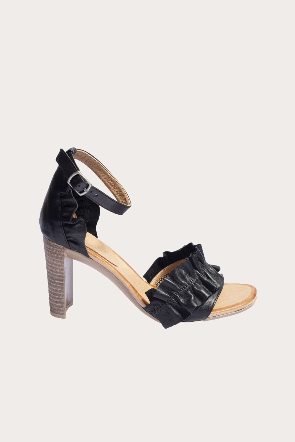 BUENO Shoes Siyah Deri Kadın Topuklu Sandalet