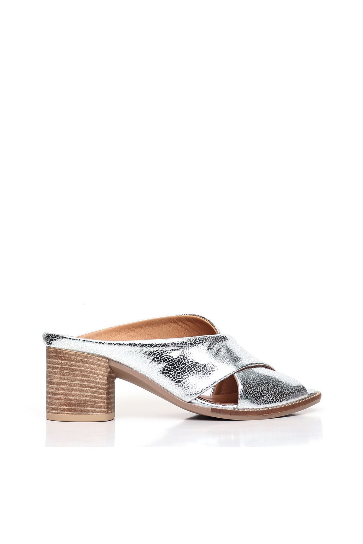 BUENO Shoes Gümüş Deri Kadın Topuklu Terlik