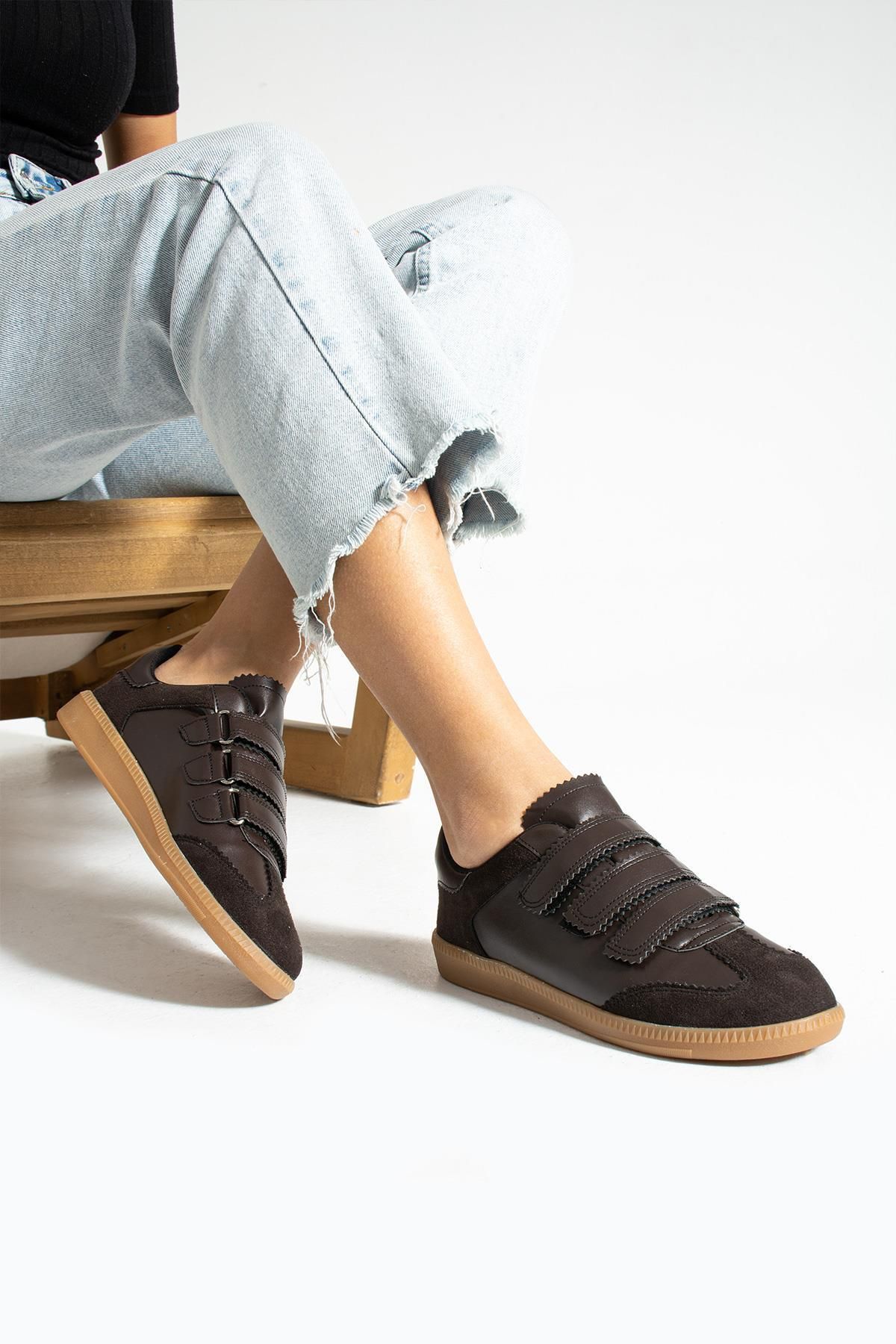 Ayakkabıda Tek Sebastian Cırtlı Kadın Spor Ayakkabı - Kahve