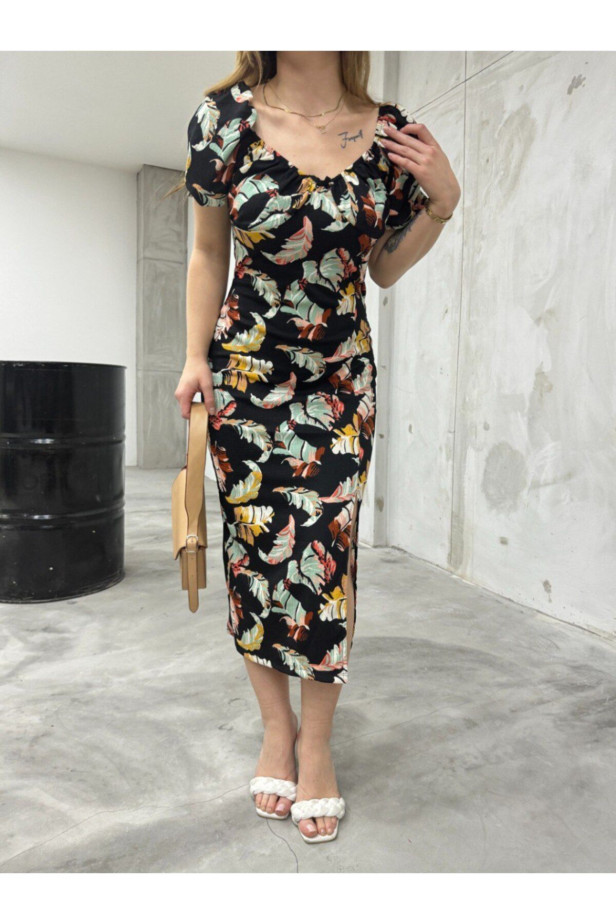 BİKELİFE Kadın Yazlık Yaprak Desen Karpuz Kol Yırtmaç Detaylı Elbise