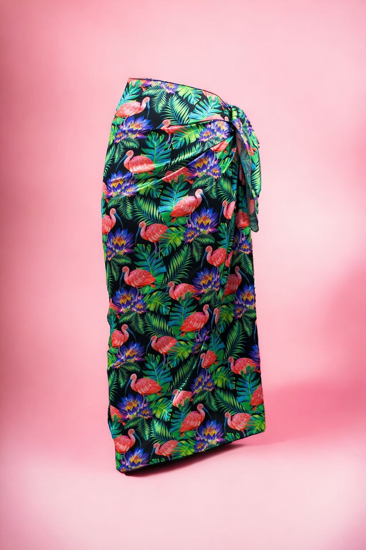 pistore Monstera ve Flamingo Desenli Uzun Pareo Saten Kadın Plaj Elbisesi Yeni Sezon