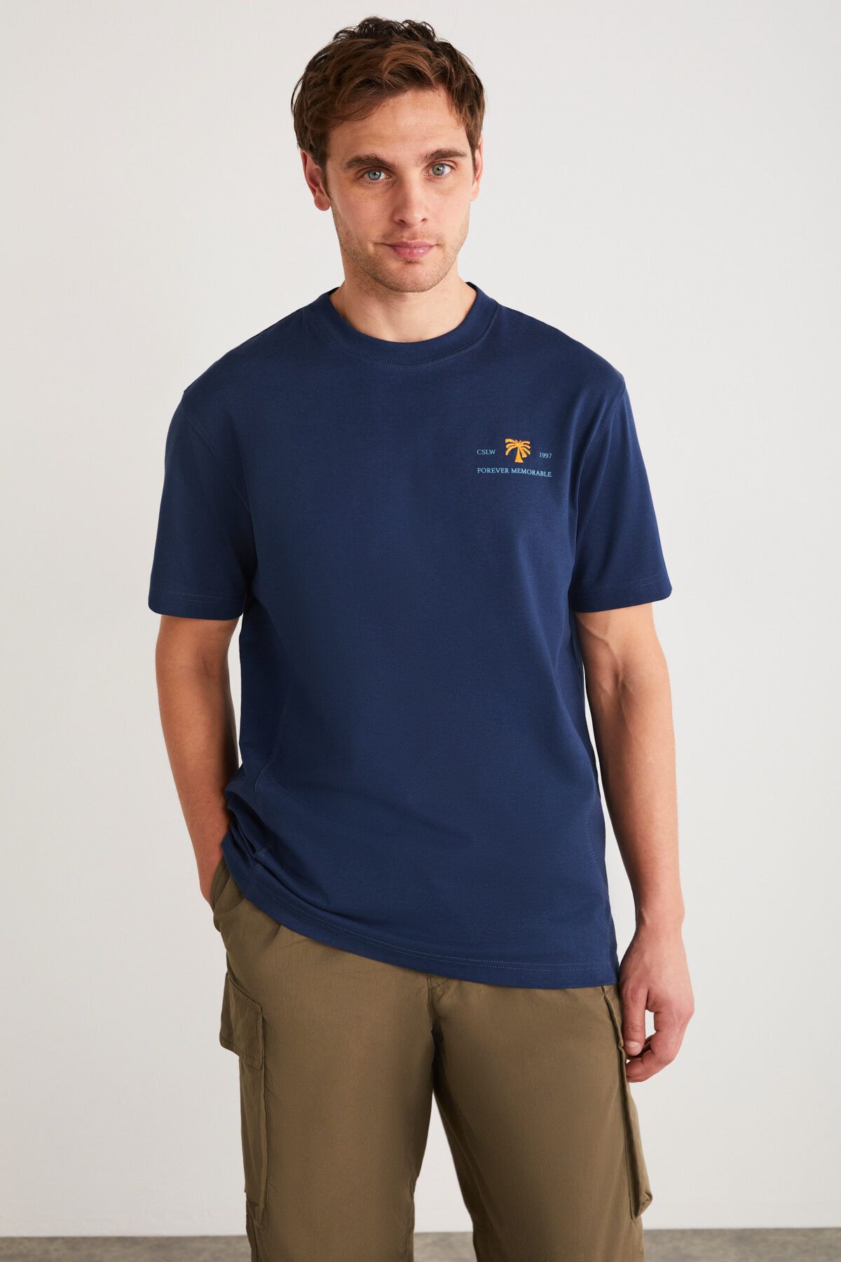 GRIMELANGE MORAT Erkek %100 Pamuklu Nakış Ve Baskı Detaylı Kısa Kollu Lacivert T-Shirt
