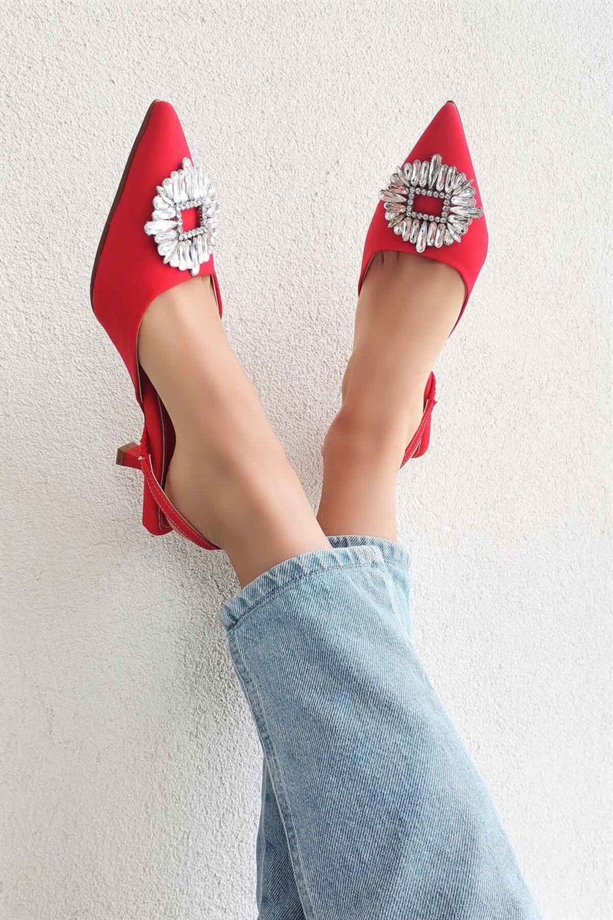 Parponi Summer Kadın Kumaş Taş Toka Detay Arka Açık Topuklu Ayakkabı Nar Çiçeği