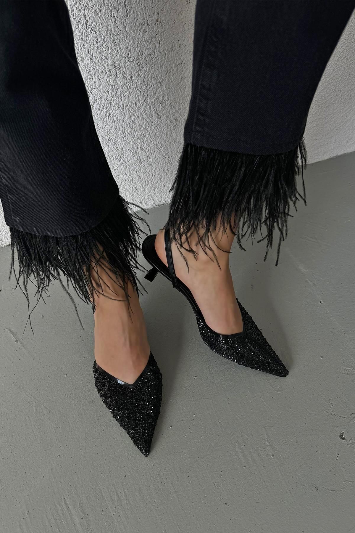 Straswans Jessica Kadın Taş Detay Şeffaf Topuklu  Ayakkabı Siyah