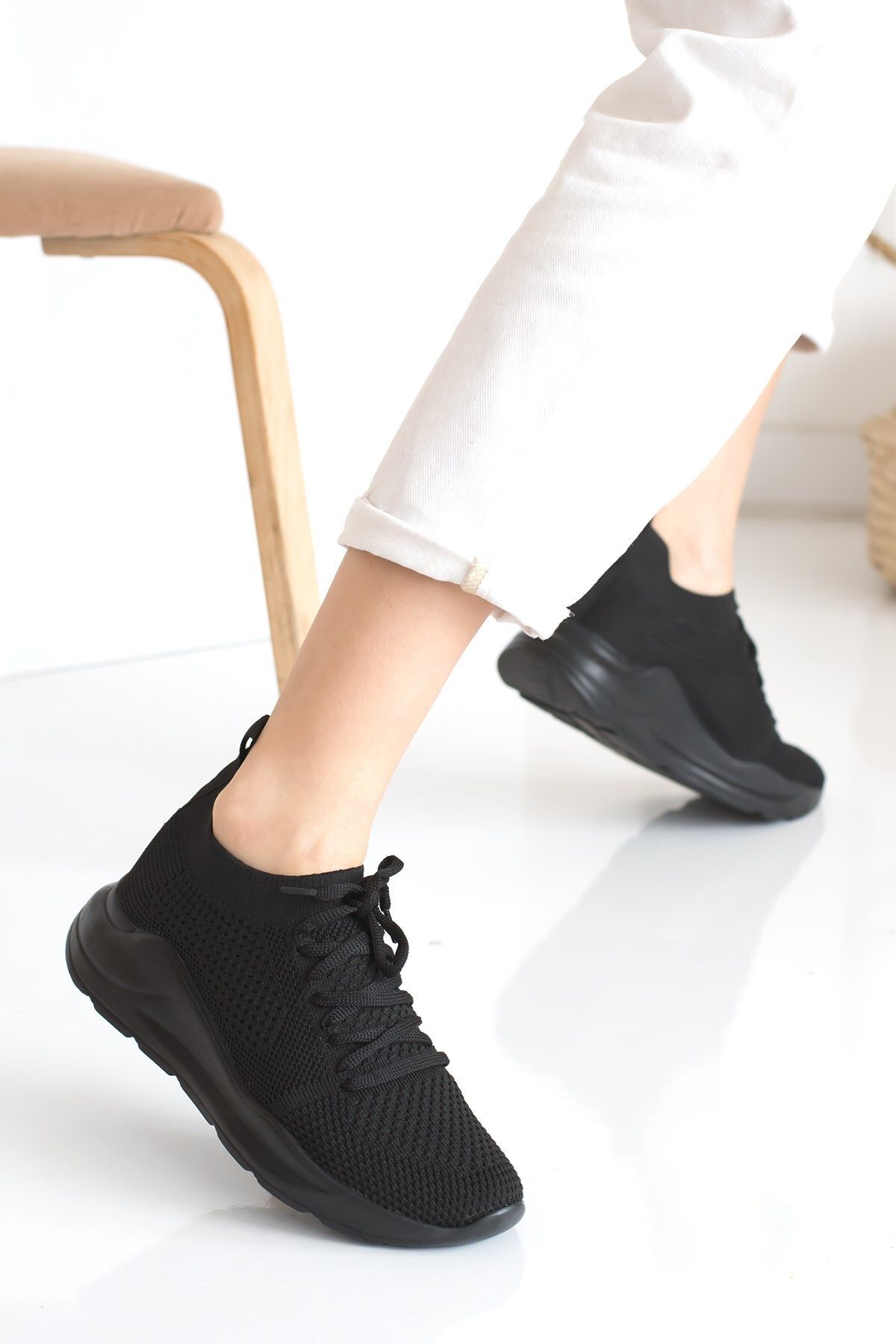 Allyup Beyaz - Kadın Triko Sneaker Bağcıklı Çorap Bileklik Detaylı Spor Ayakkabı
