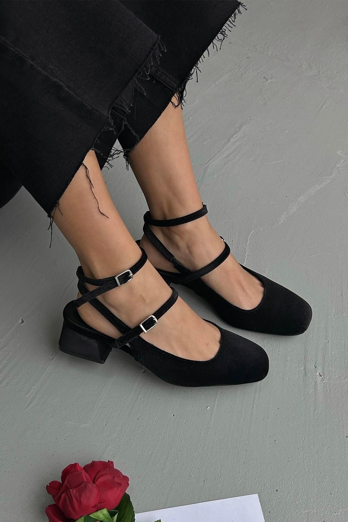 Straswans Viola Kadın  Topuklu  Kadife  Ayakkabı Siyah
