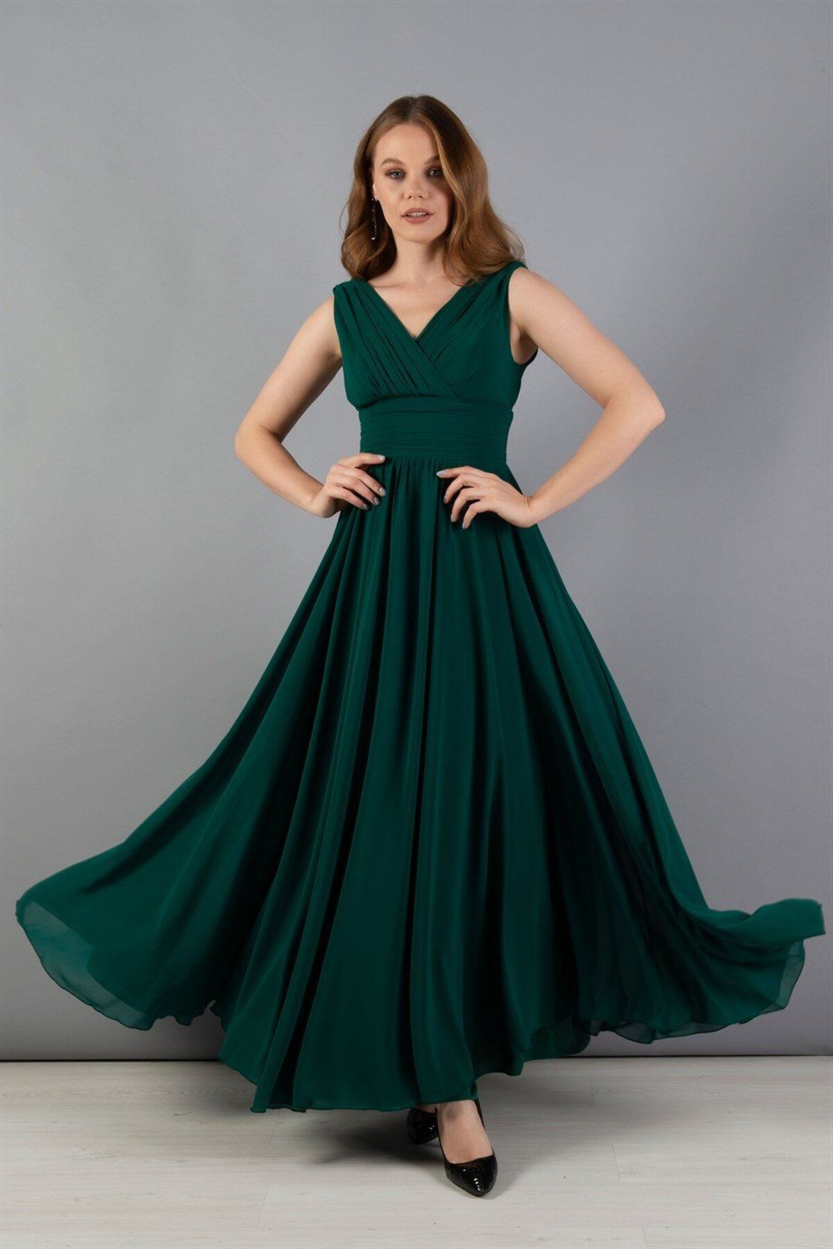 Pierre Cardin Carmen Yeşil Şifon V Yaka Uzun Abiye Elbise