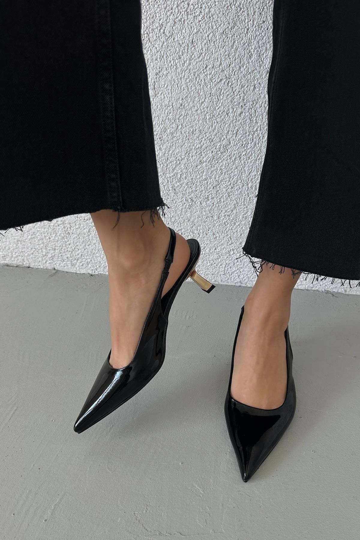 Straswans Ponnie Kadın Topuklu  Rugan  Ayakkabı Siyah