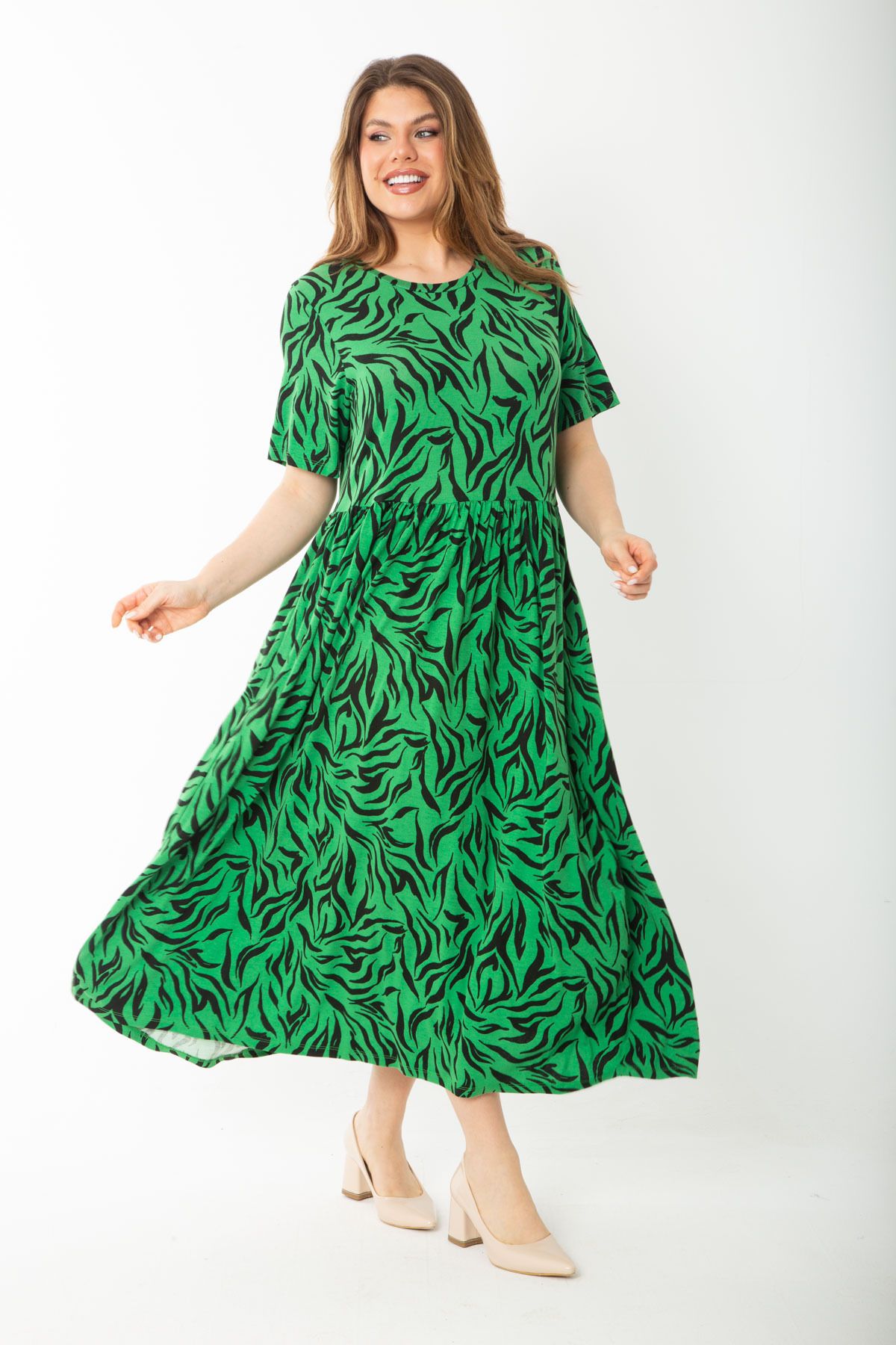 Şans Kadın Büyük Beden Yeşil Bel Büzgülü Kısa Kollu Uzun Elbise 65N37752