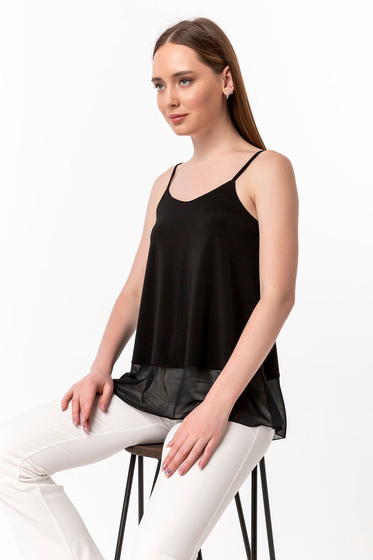 Laranor Siyah Etek Ucu Şifon Detay Askılı Bluz