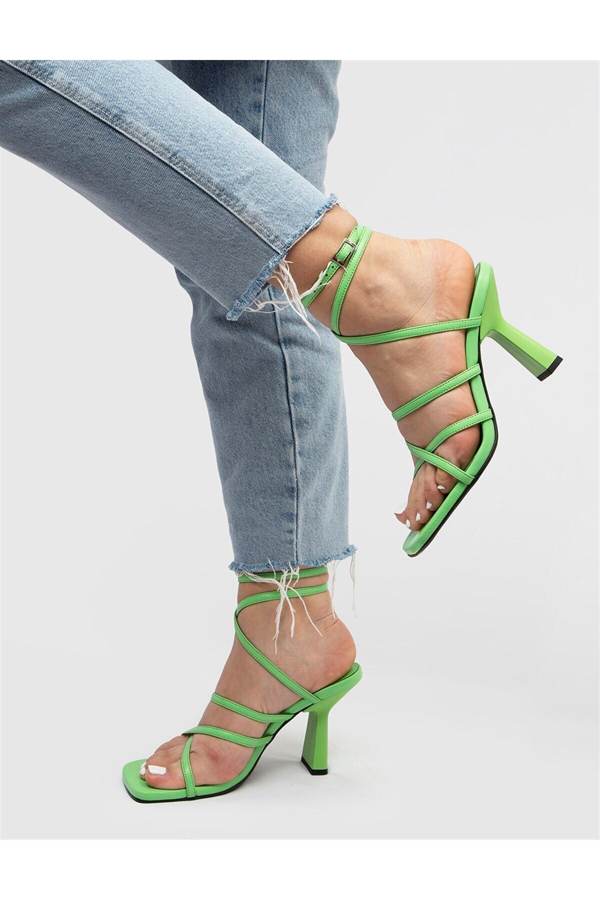 İlvi Janika Hakiki Deri Kadın Yeşil Topuklu Sandalet