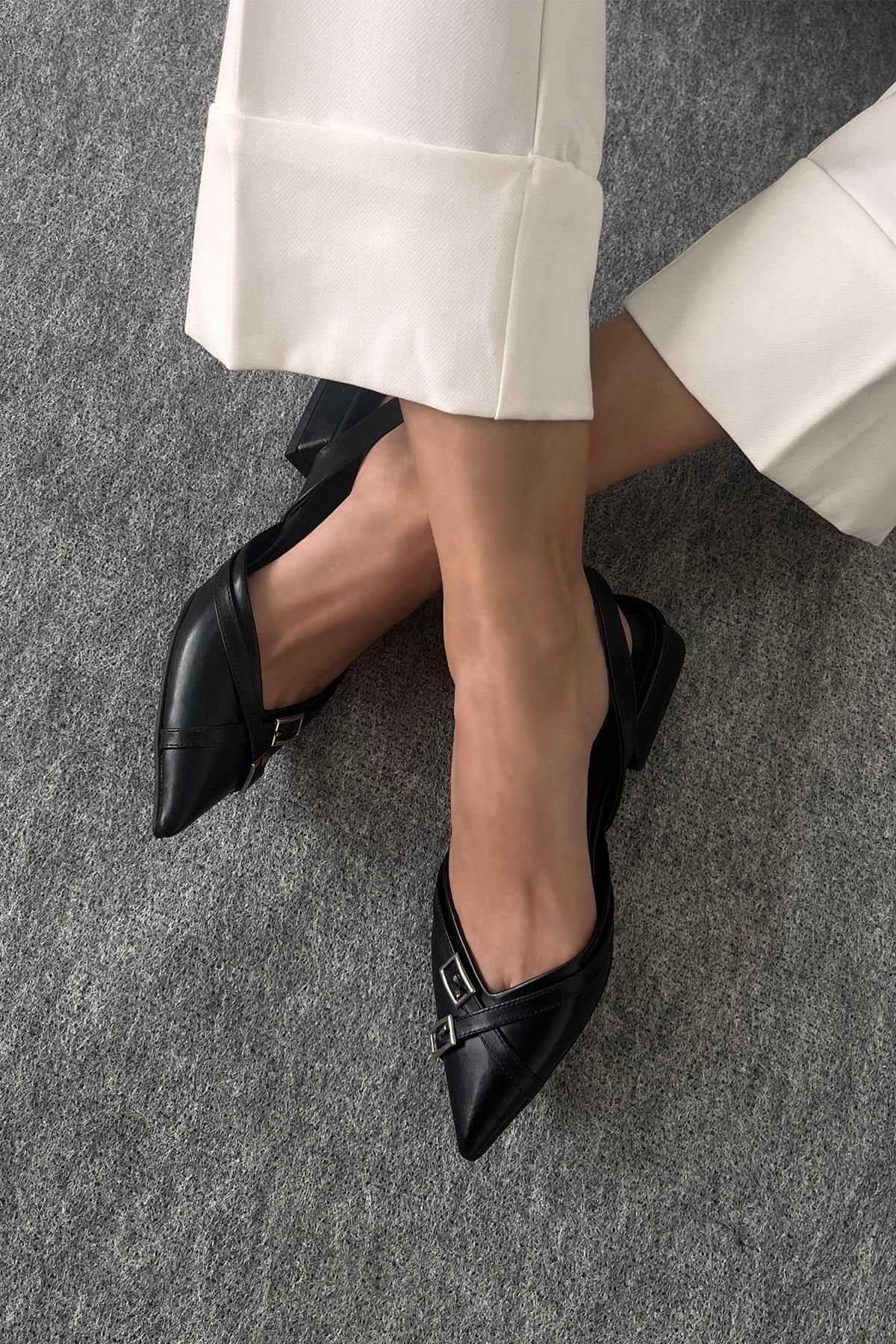 Straswans Claret Kadın Topuklu  Deri  Ayakkabı Siyah