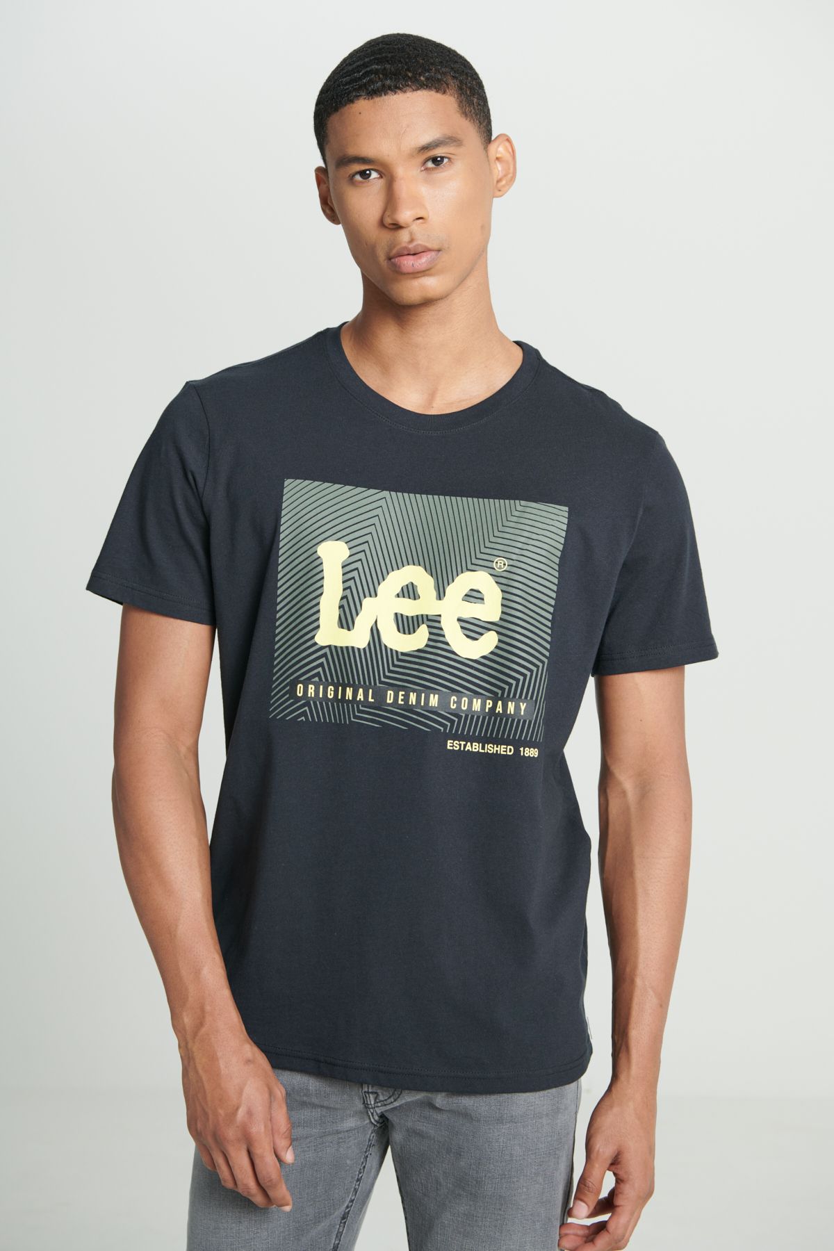 Lee Regular Fit Normal Kesim Bisiklet Yaka %100 Pamuk Siyah Erkek T-shirt