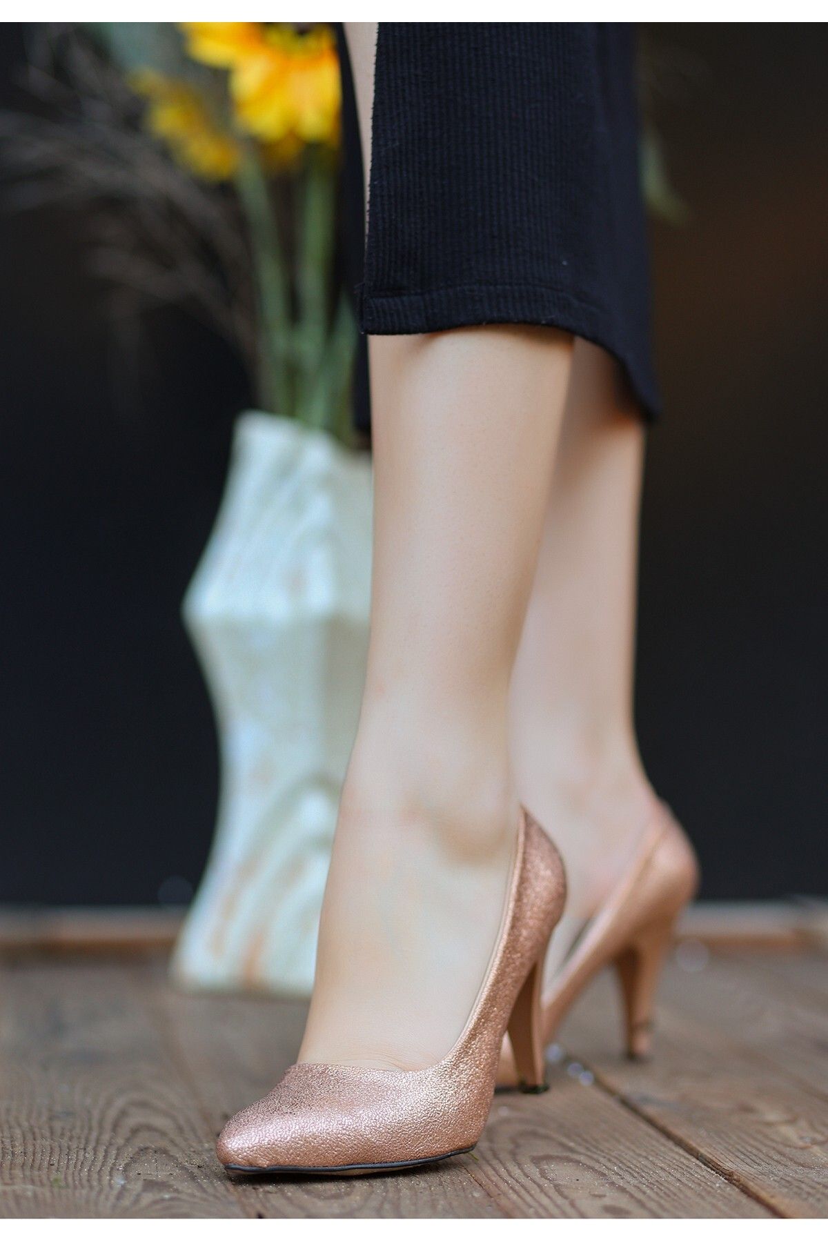 Genel Markalar Lesya Bakır Cilt Stiletto Ayakkabı