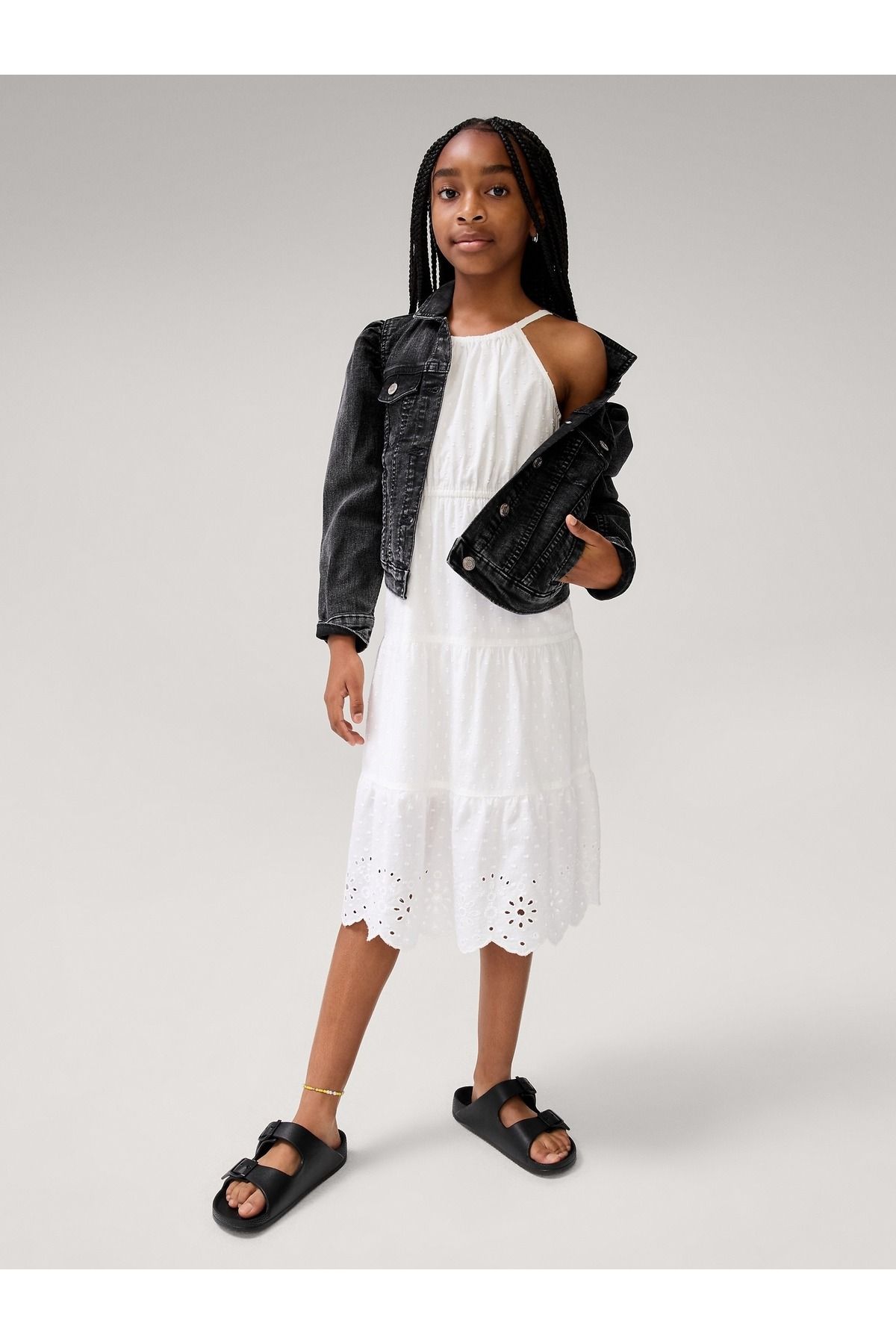 GAP Kız Çocuk Kırık Beyaz Halter Yaka Fisto İşlemeli Elbise