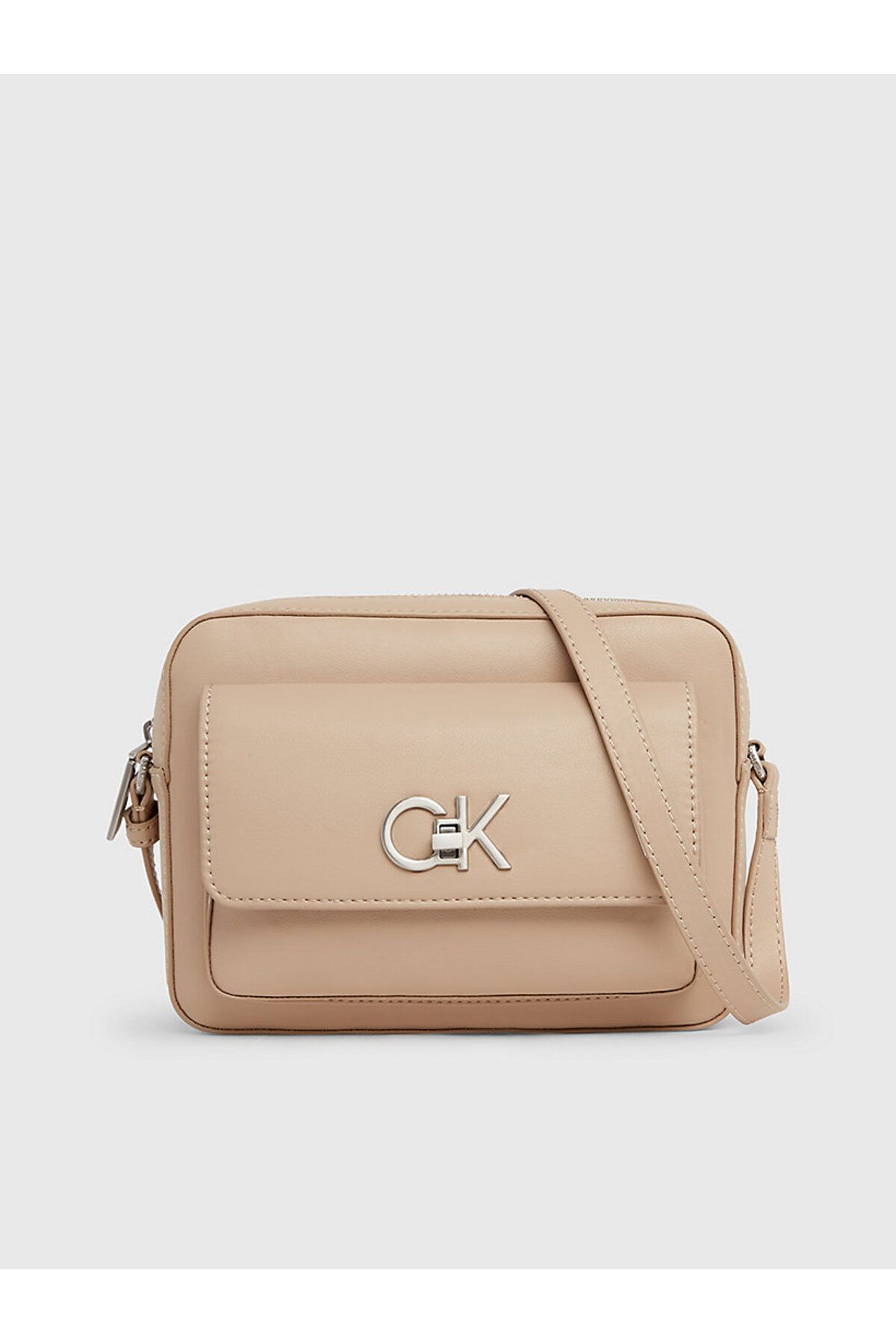 Calvin Klein RE-LOCK CAMERA BAG W/FLAP