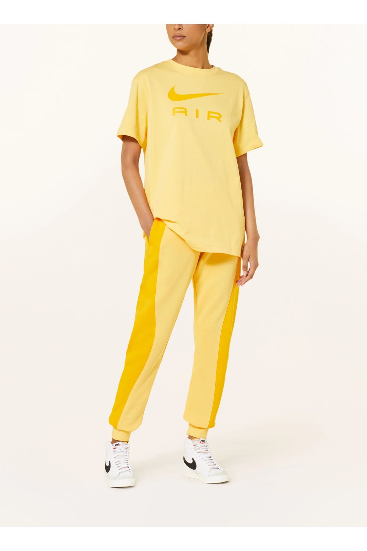 Nike Sportswear Air Graphic Boyfriend Short-Sleeve Oversize Sarı Kadın T-shirt