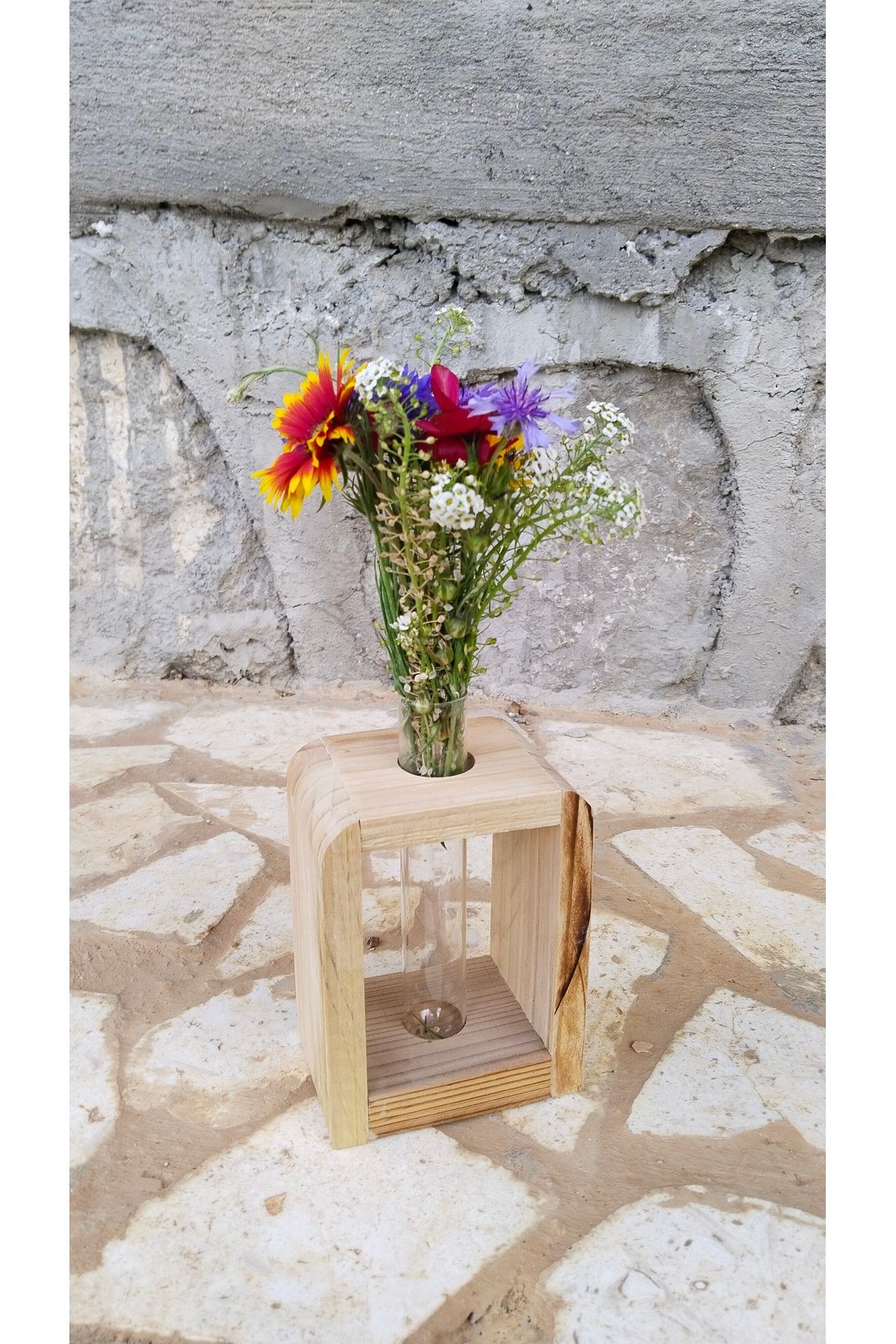 Ahşap Kokusu Doğal ahşaptan yapılmış hand-made kare vazo