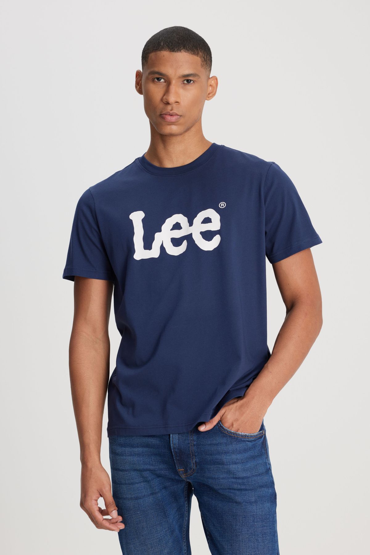 Lee Regular Fit Normal Kesim Sıfır Yaka %100 Pamuk Logolu Tişört