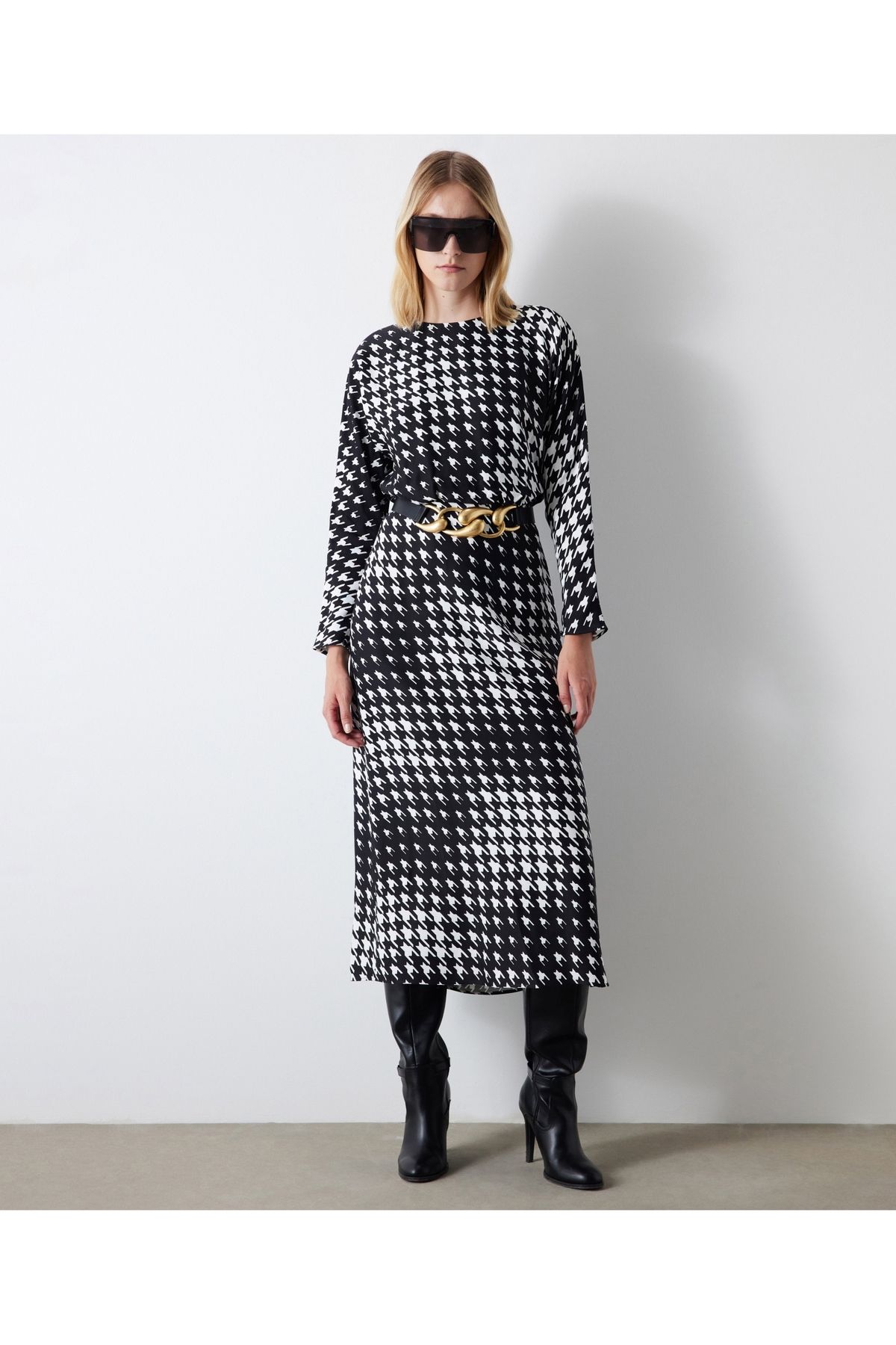 İpekyol Kazayağı Desen Midi Elbise