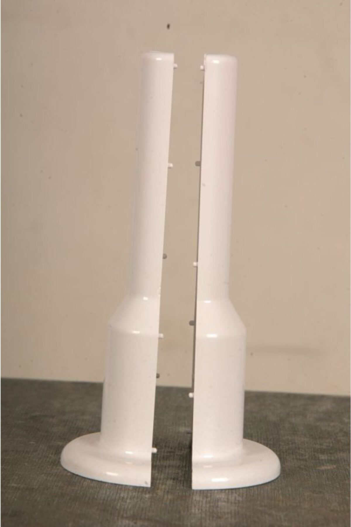 PartiAsya Radyatör Petek Boru Gizleme Aparatı Beyaz (16 Cm Uzunluk, Pex Boruya Uygundur)