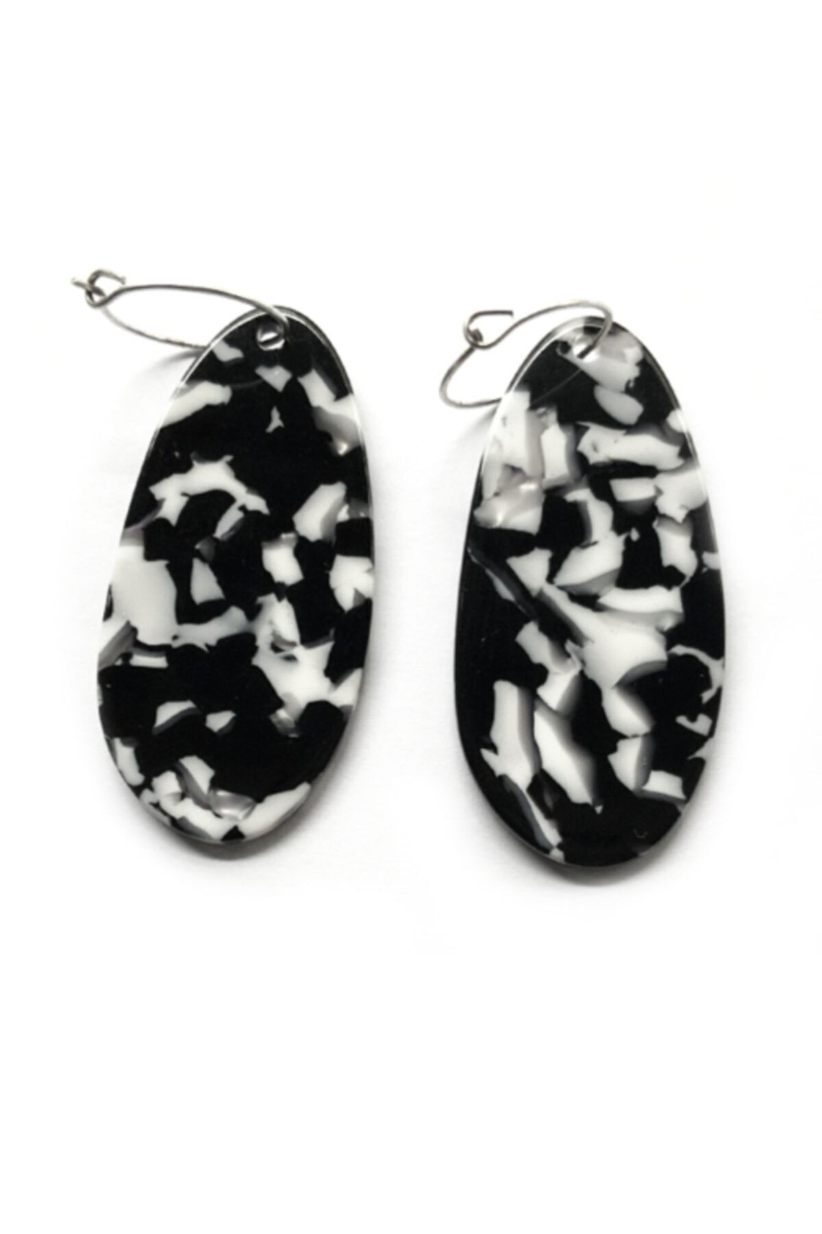 Designer & Store Siyah Beyaz Oval Doğal Taş Mineral Görünümlü Tasarım Küpe