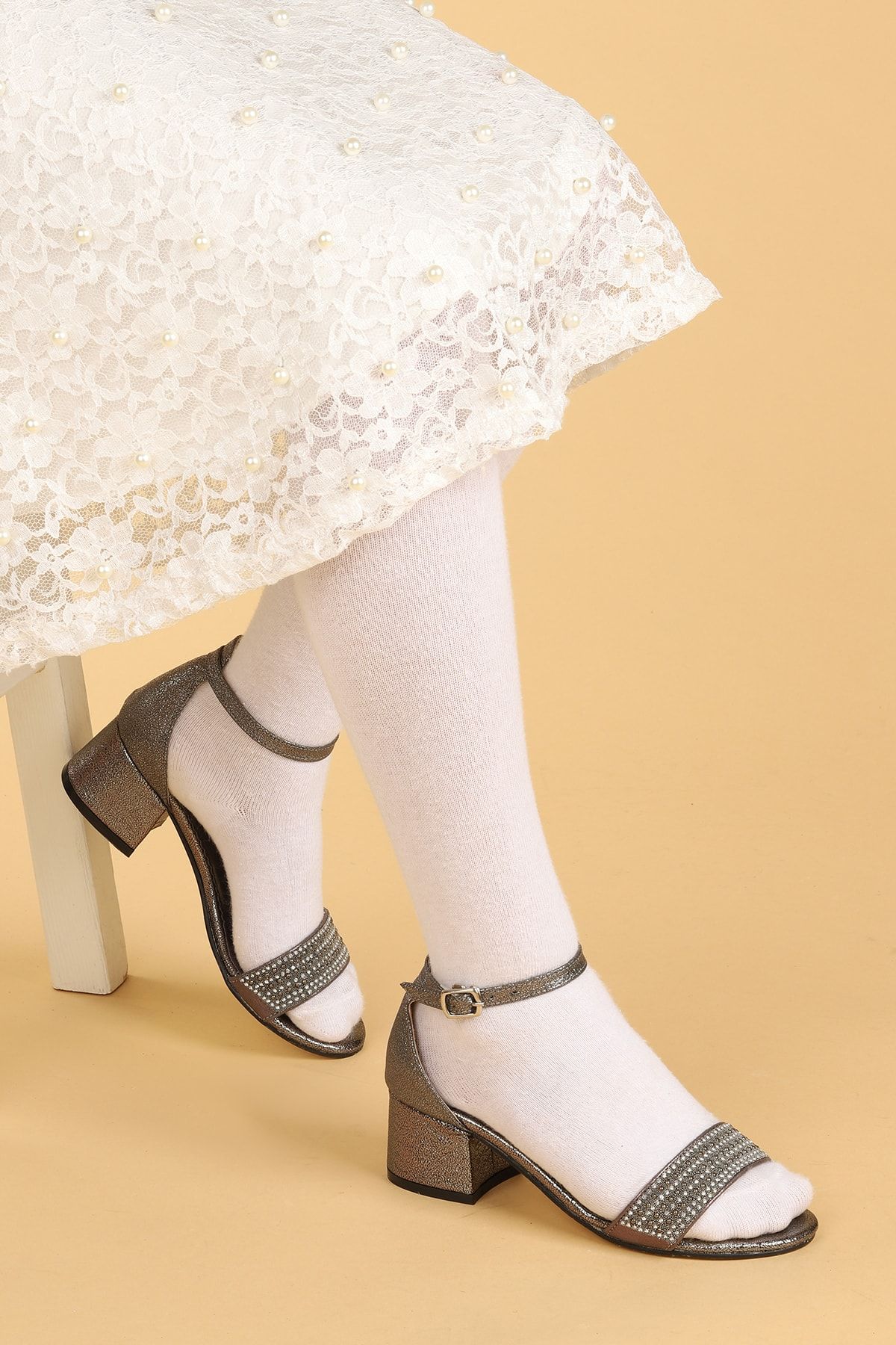 Kiko Kids Kız Çocuk Platin Abiye Ayakkabı 3 Cm Topuklu Sandalet Simli Bilekten Bantlı 768