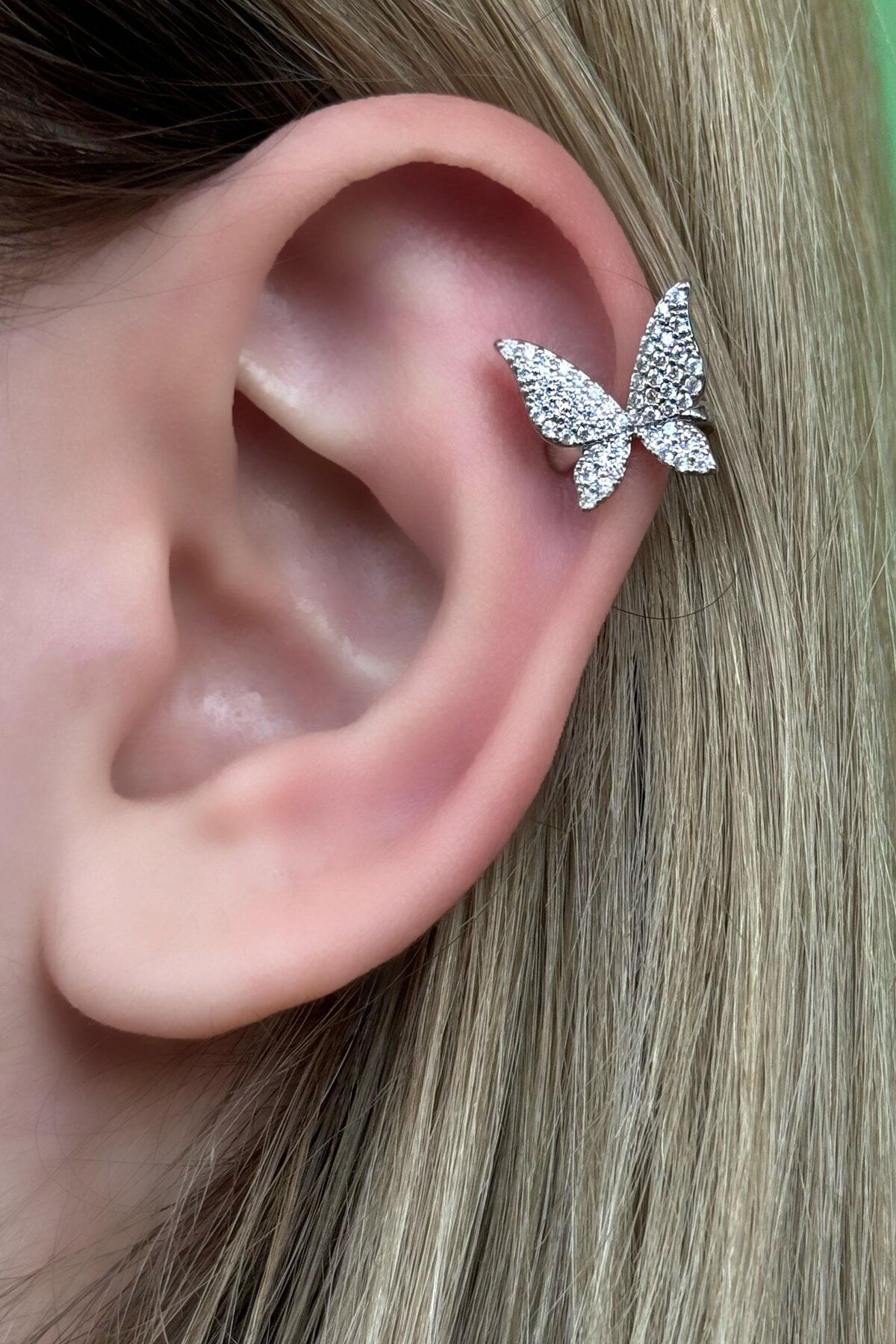 Takıştır Gümüş Renk Kelebek Figürlü Ear Cuff (Tek)
