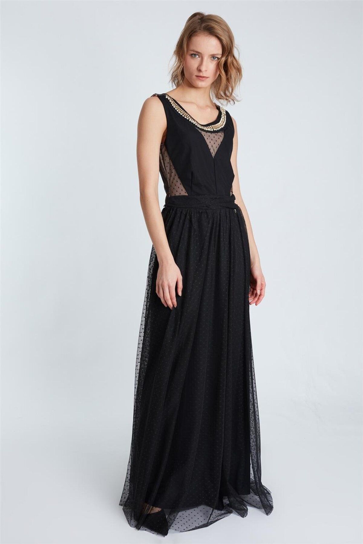 Home Store Elbise Uzun Kolyeli Yaka Tül Puantiye Sırtı V Şeklinde Açık - Siyah