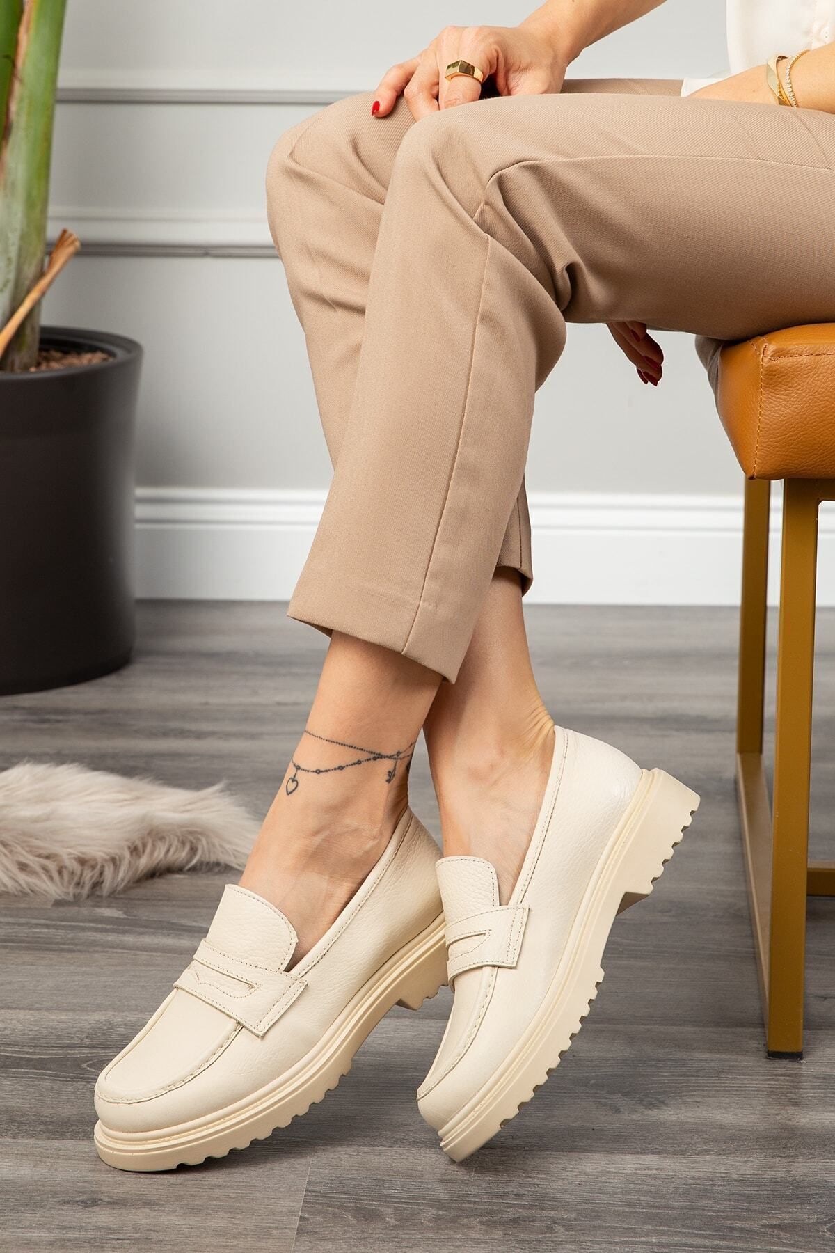 Deery Hakiki Deri Bej Loafer Kadın Ayakkabı