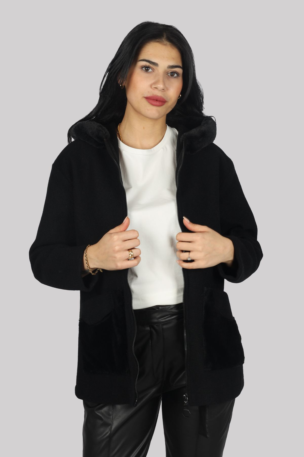 Ysatis Kadın Uzun Kollu Fermuarlı Marka Logolu Siyah Ceket IYS1000103-SİYAH