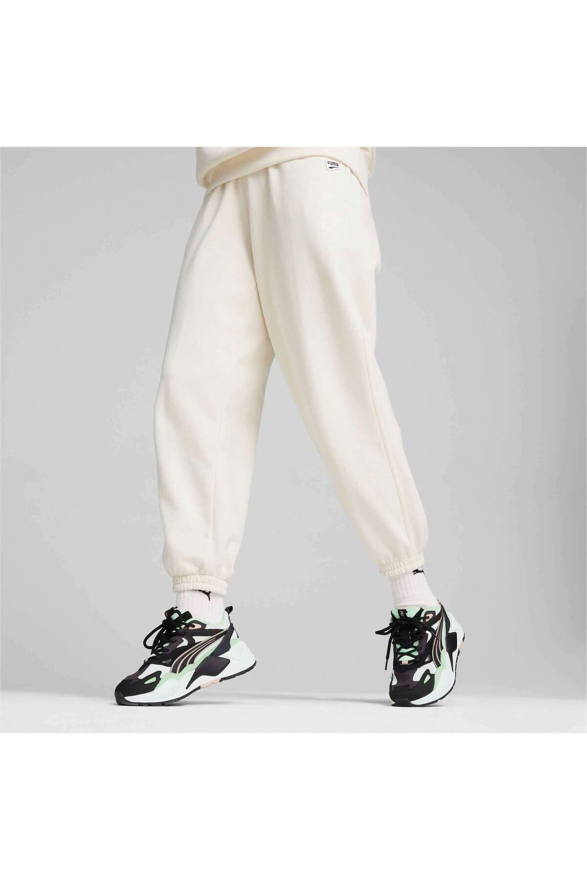 Puma DOWNTOWN Relaxed Sweatpants